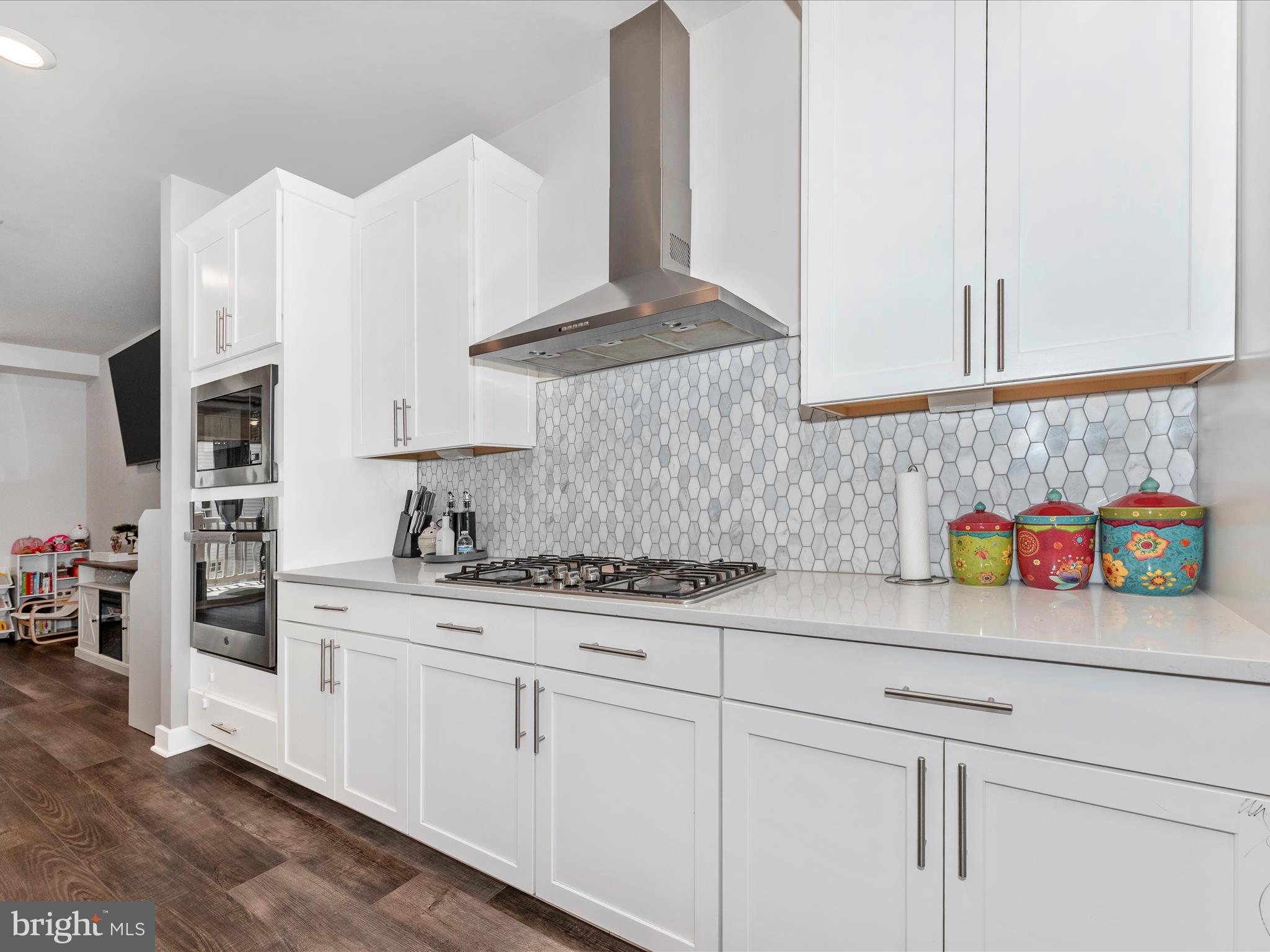 LANDSDALE - Residential Lease