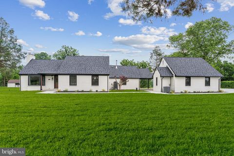 39891 OLD WHEATLAND ROAD WATERFORD VA 20197