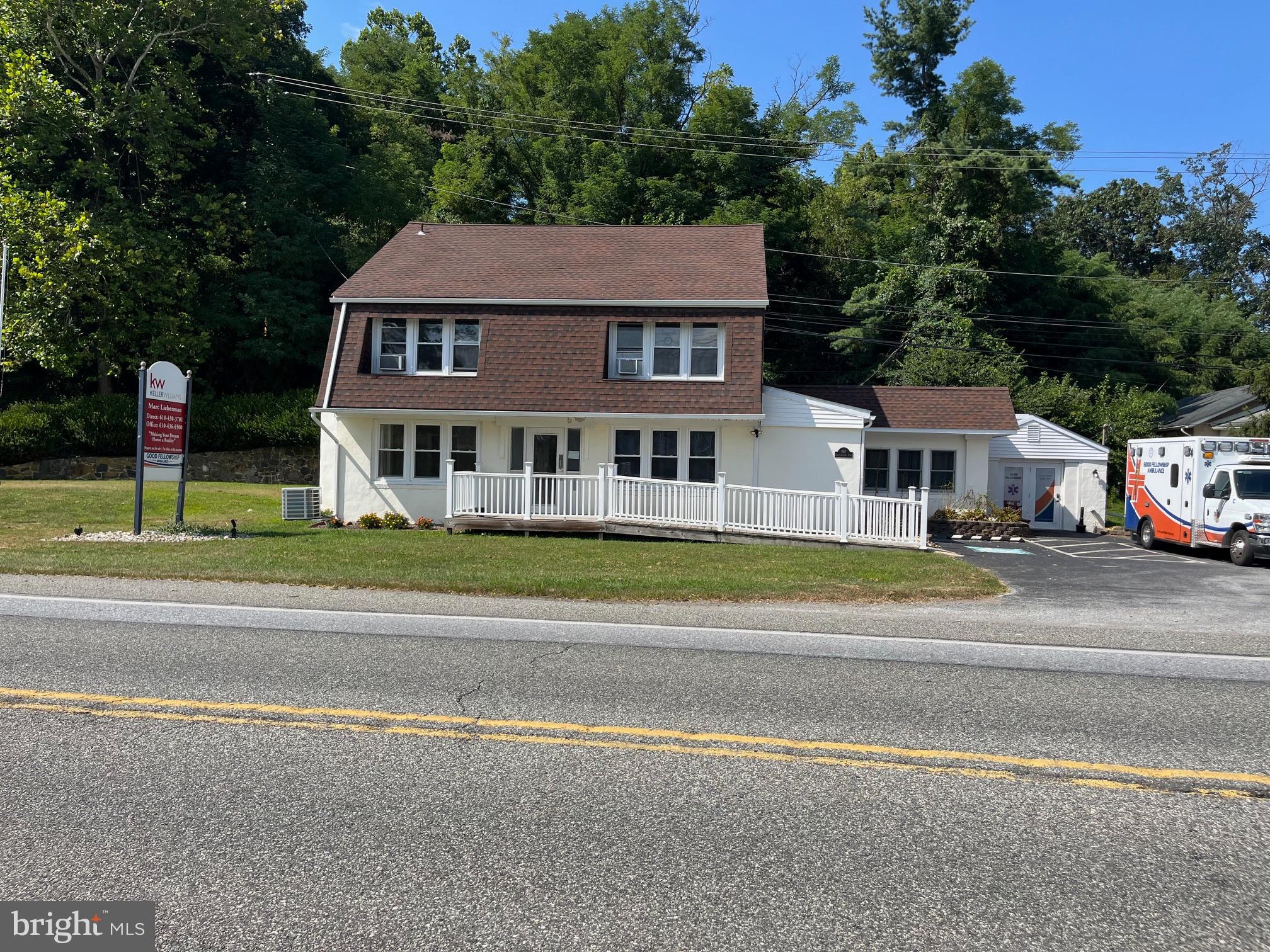 961 DOWNINGTOWN PIKE