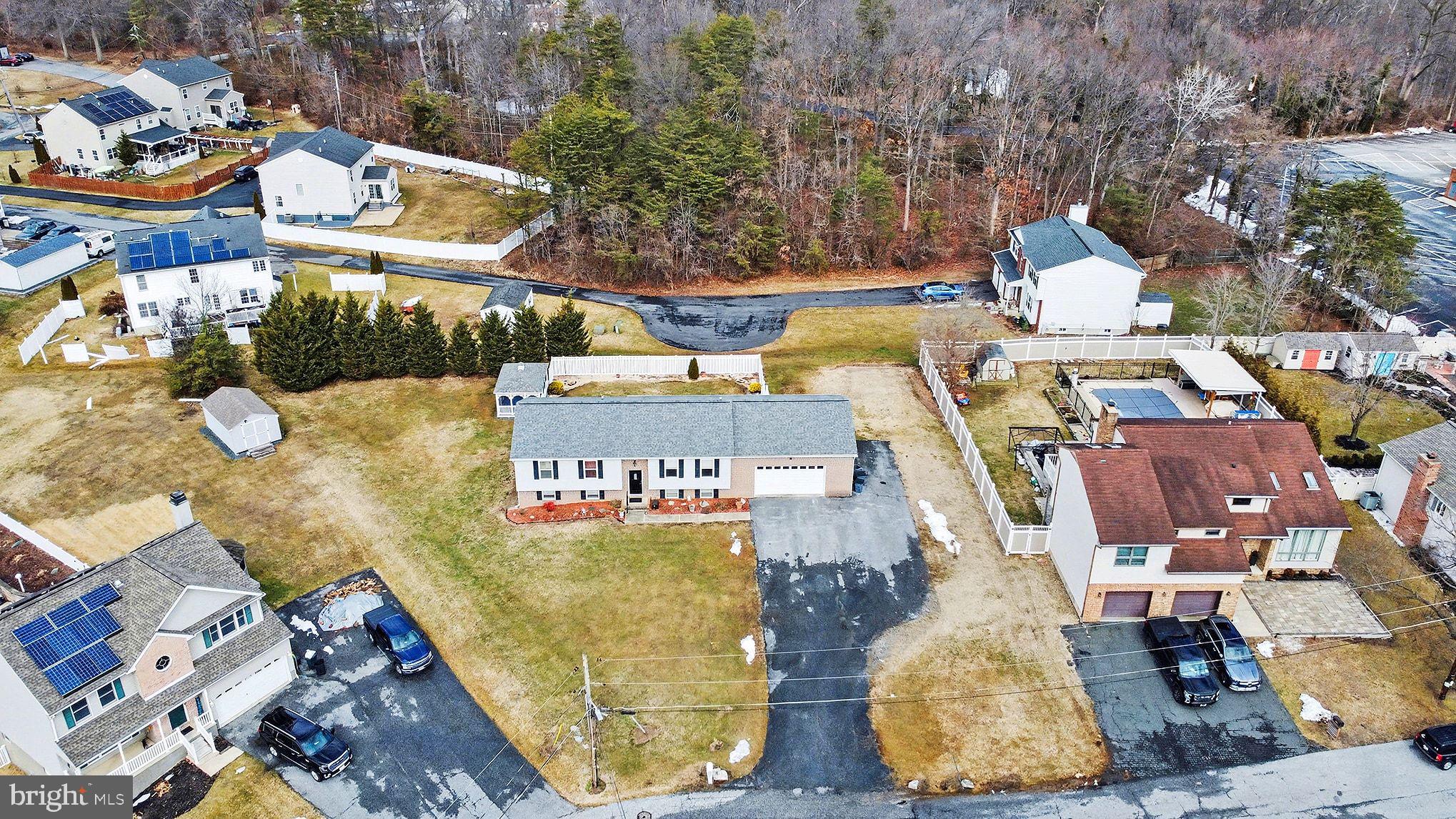 PERRY HALL - Residential