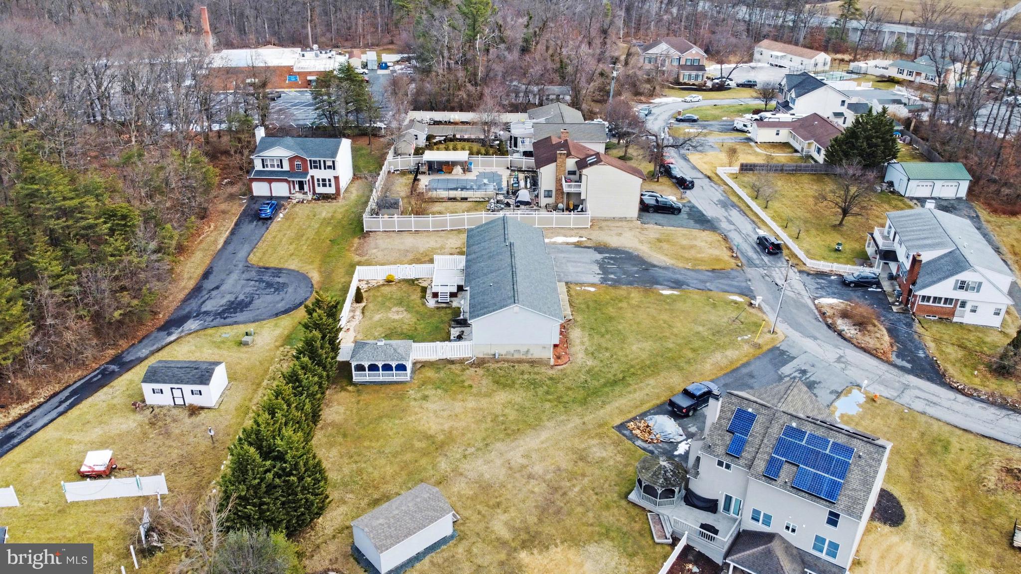 PERRY HALL - Residential