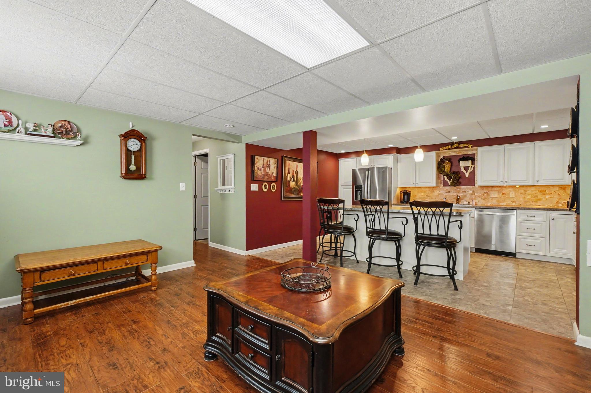 PERRY HALL - Residential