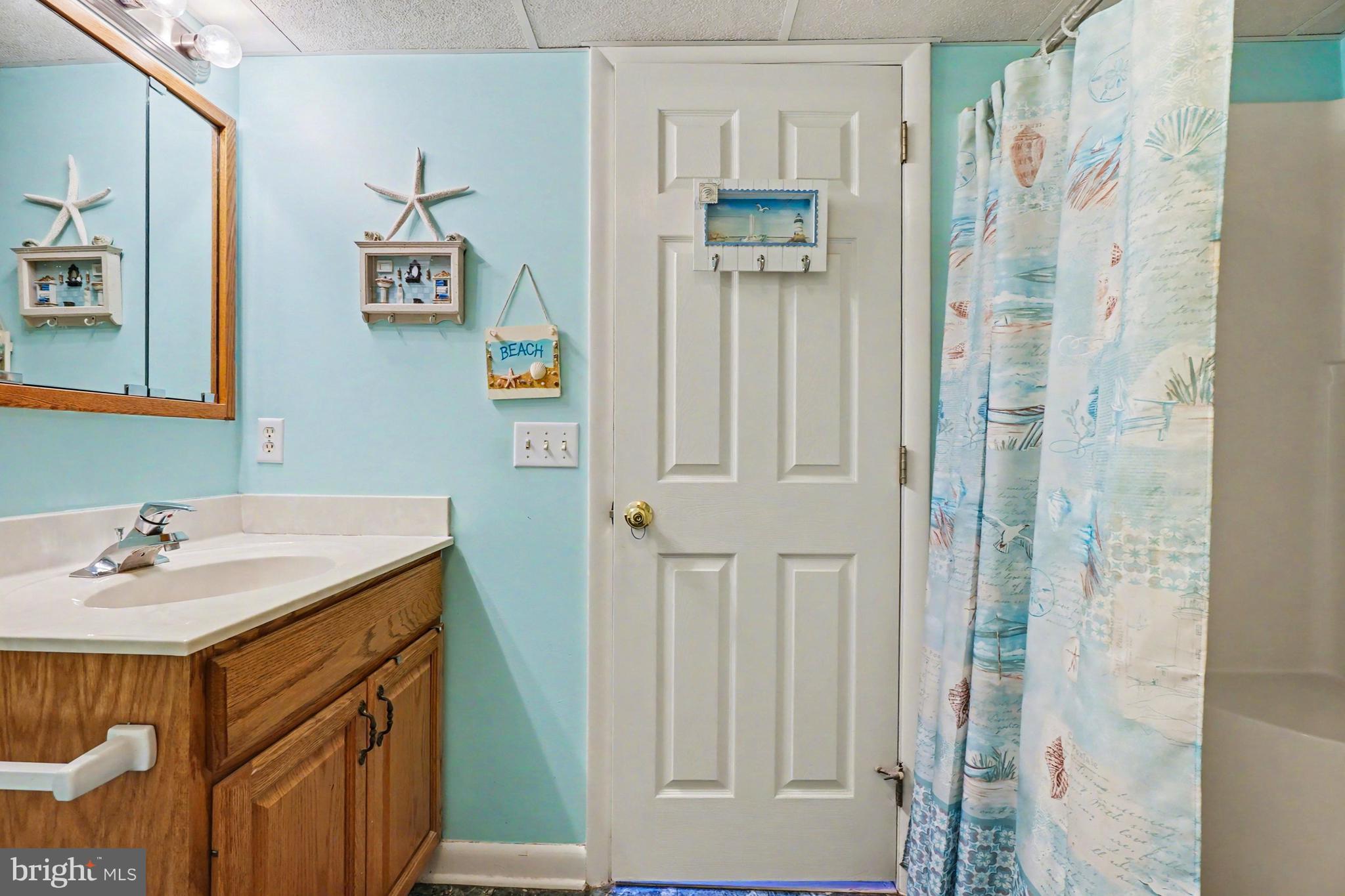 PERRY HALL - Residential