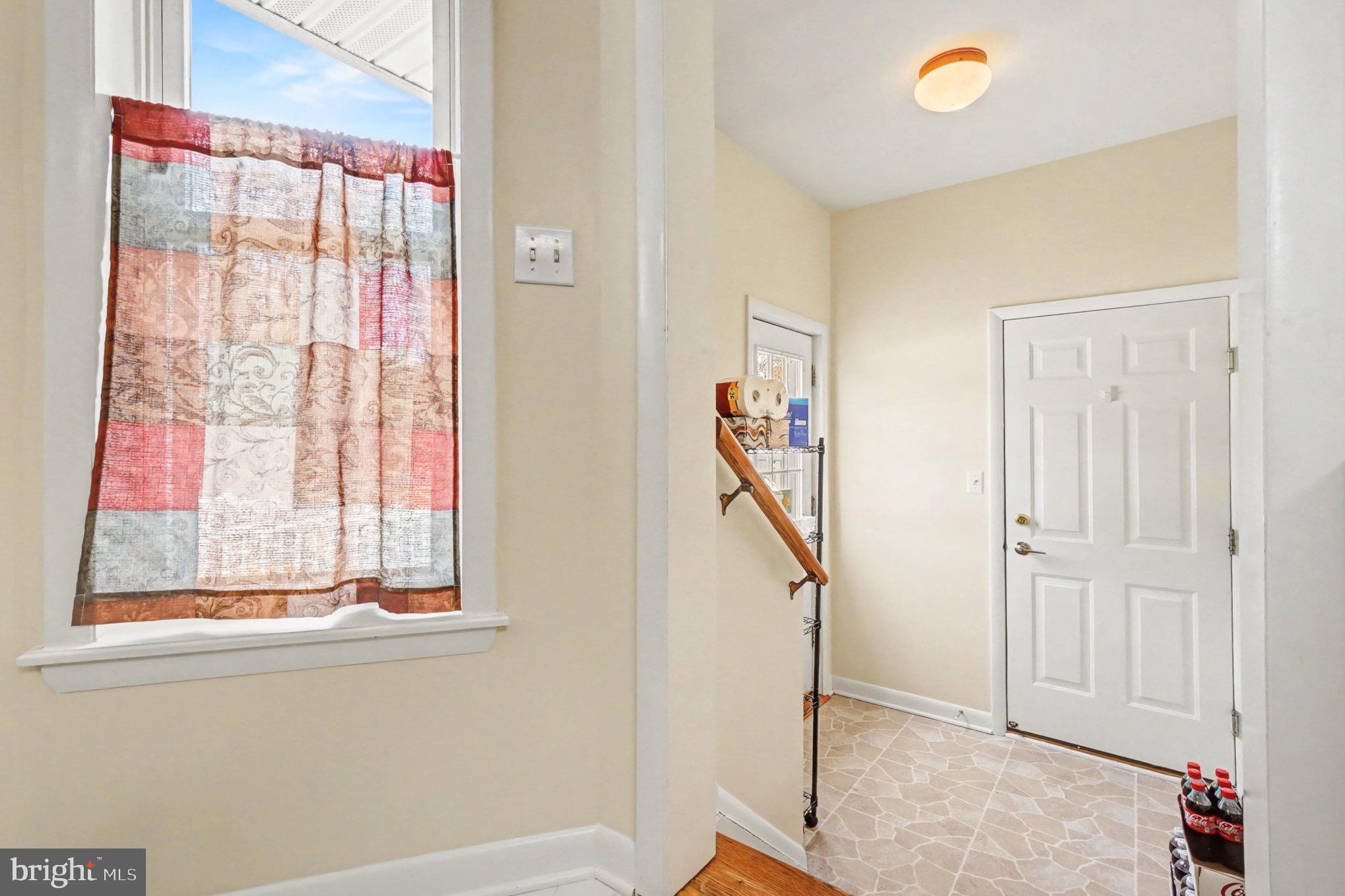 PERRY HALL - Residential