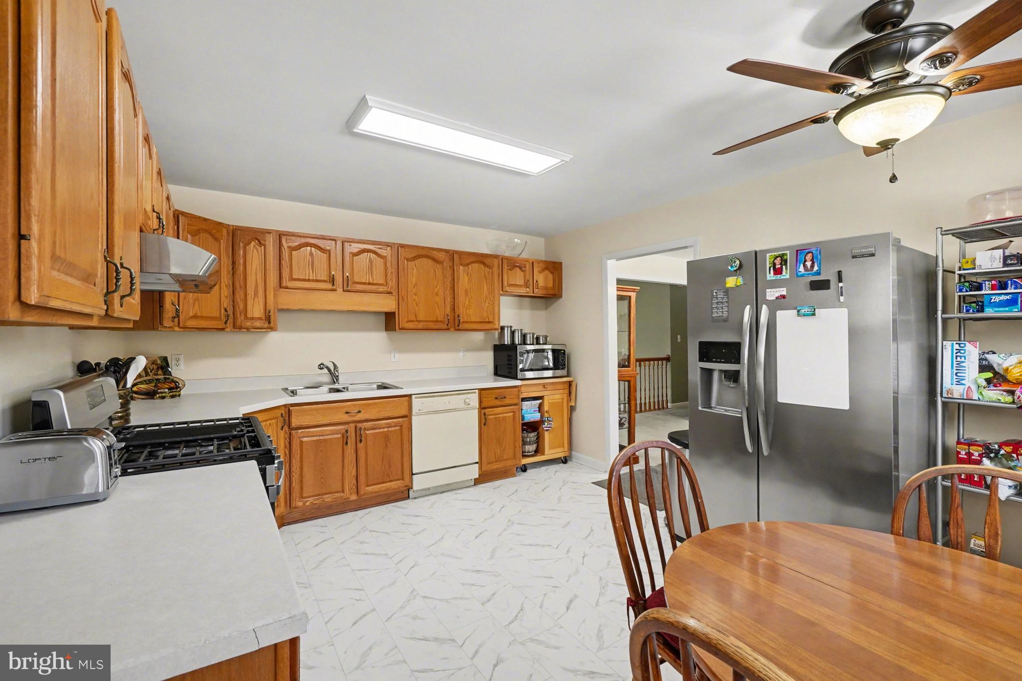 PERRY HALL - Residential