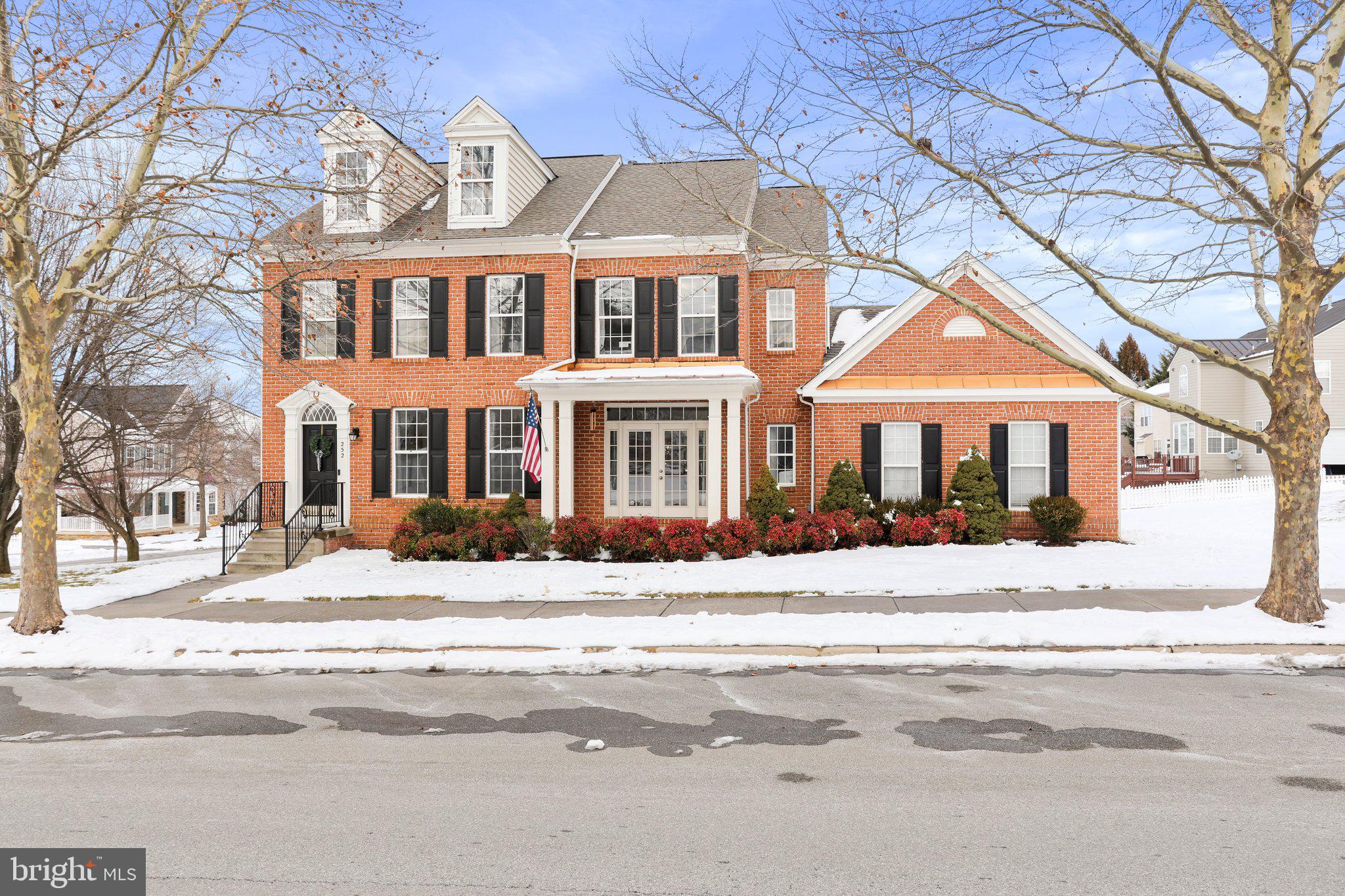 HUNTFIELD - Residential