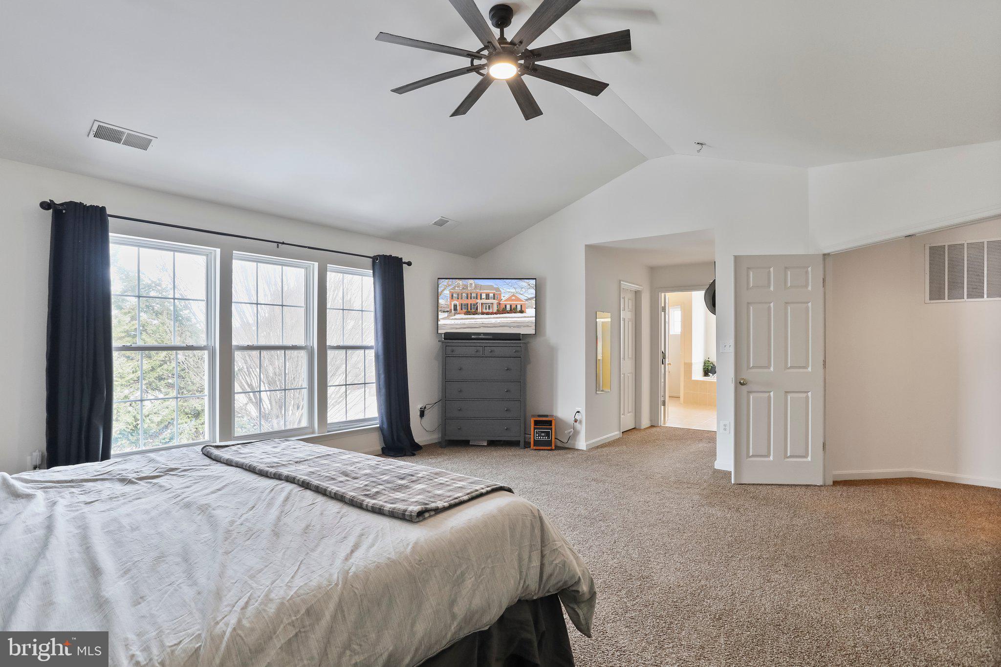 HUNTFIELD - Residential