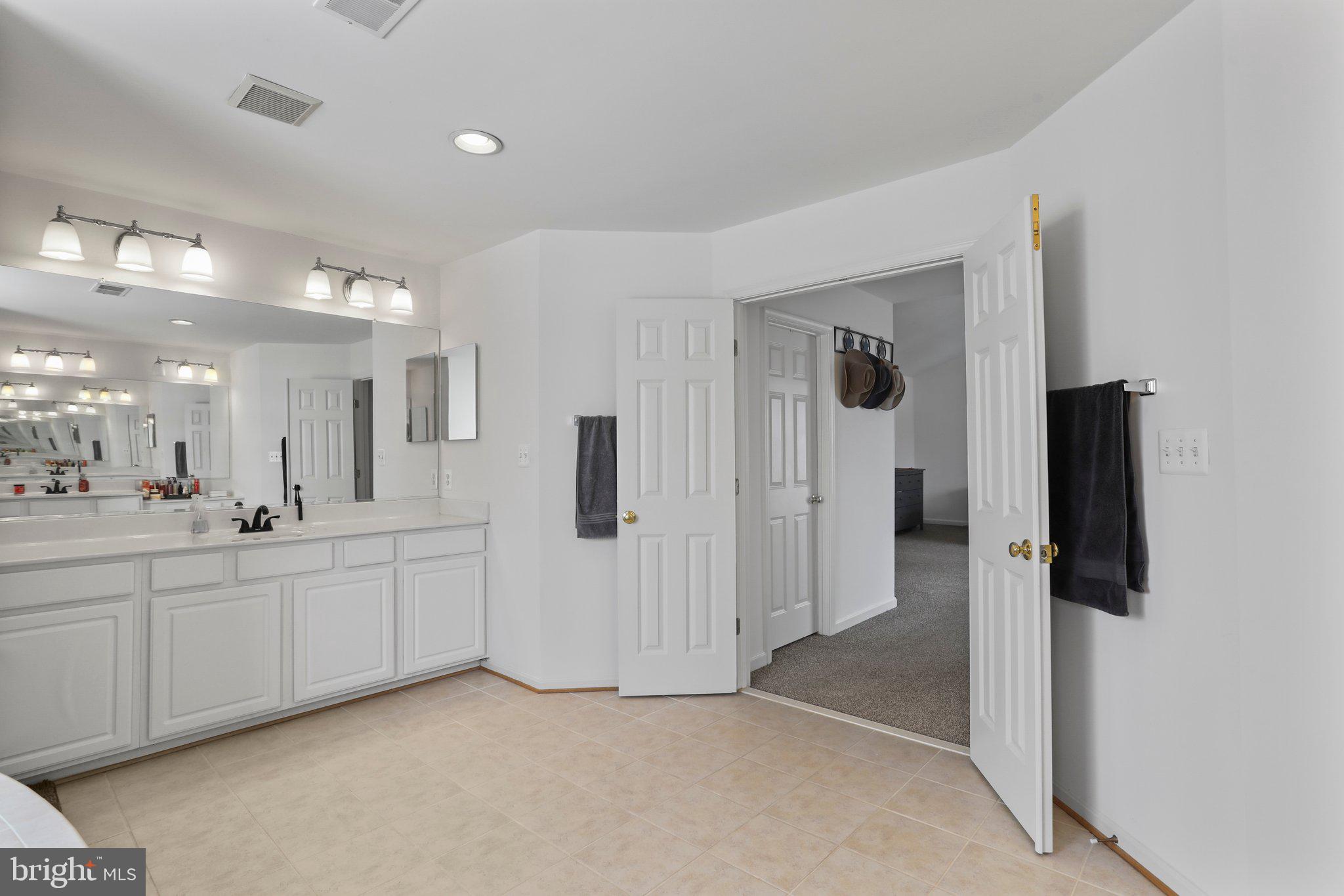 HUNTFIELD - Residential