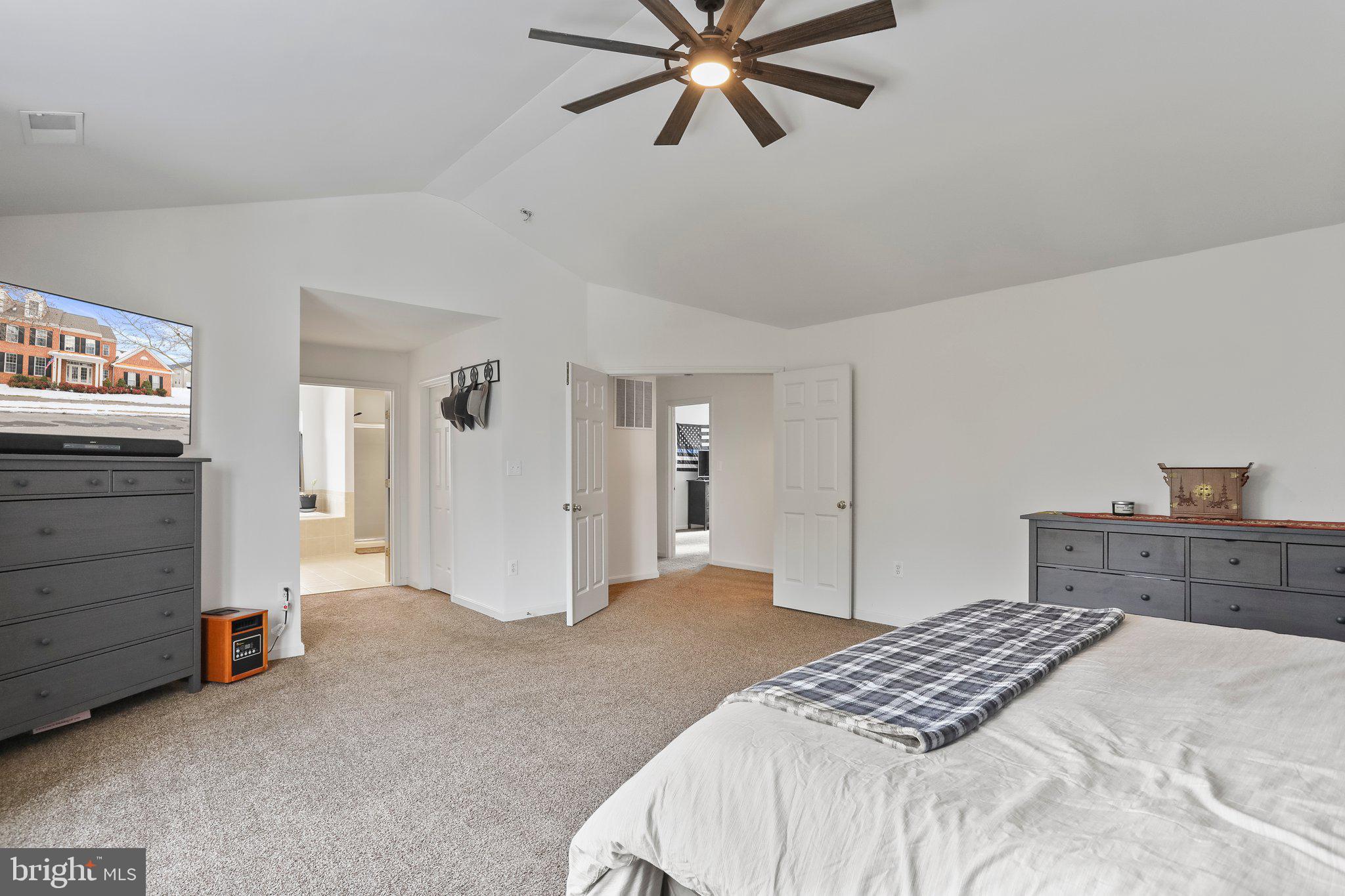 HUNTFIELD - Residential