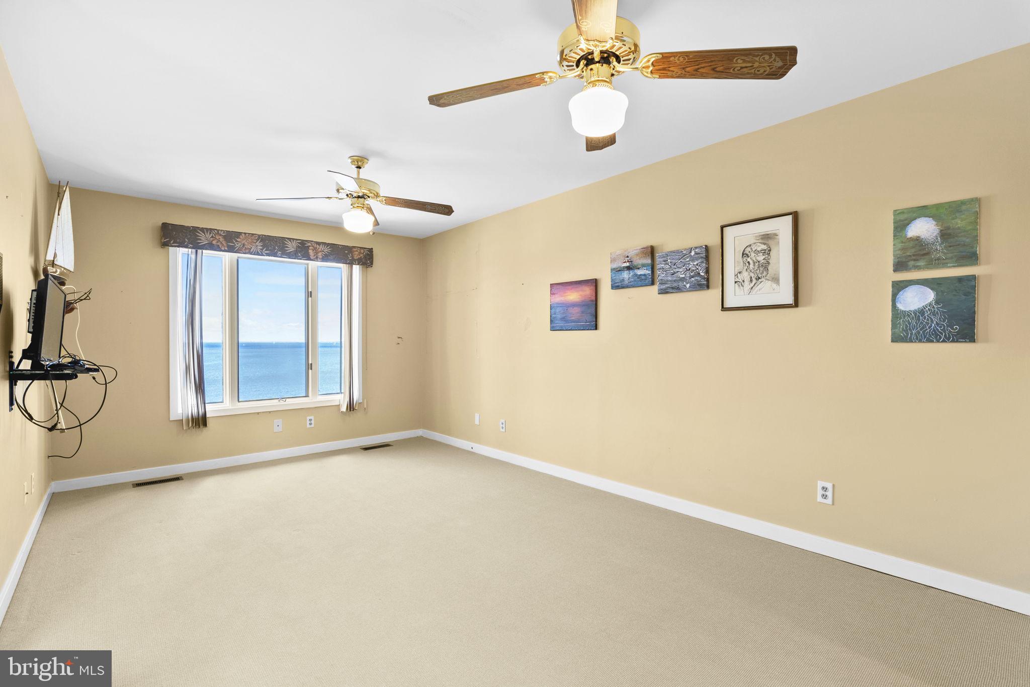 CHESAPEAKE HARBOUR - Residential