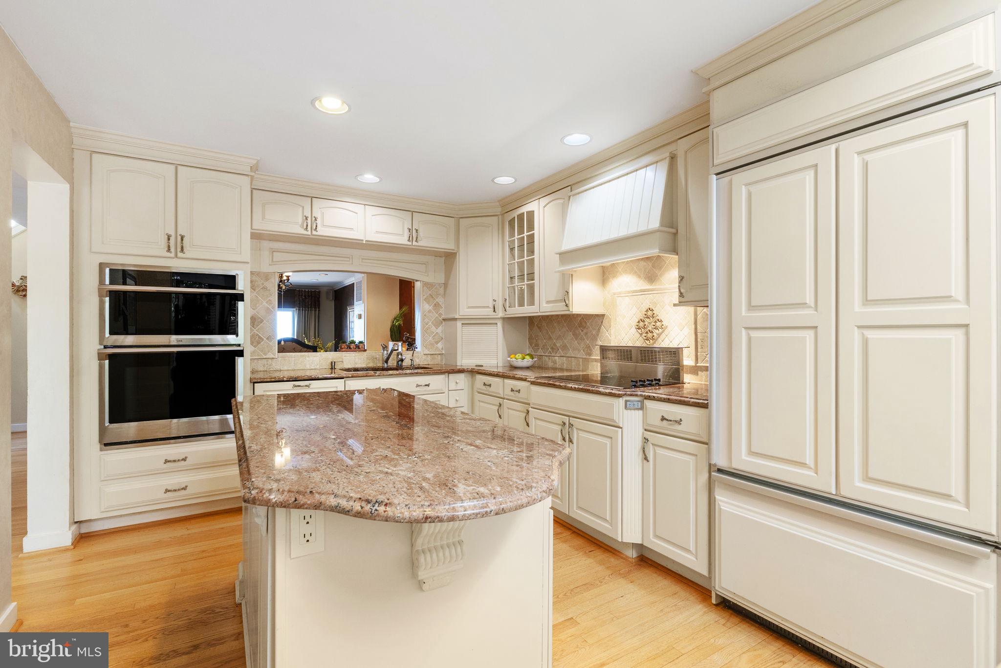 CHESAPEAKE HARBOUR - Residential