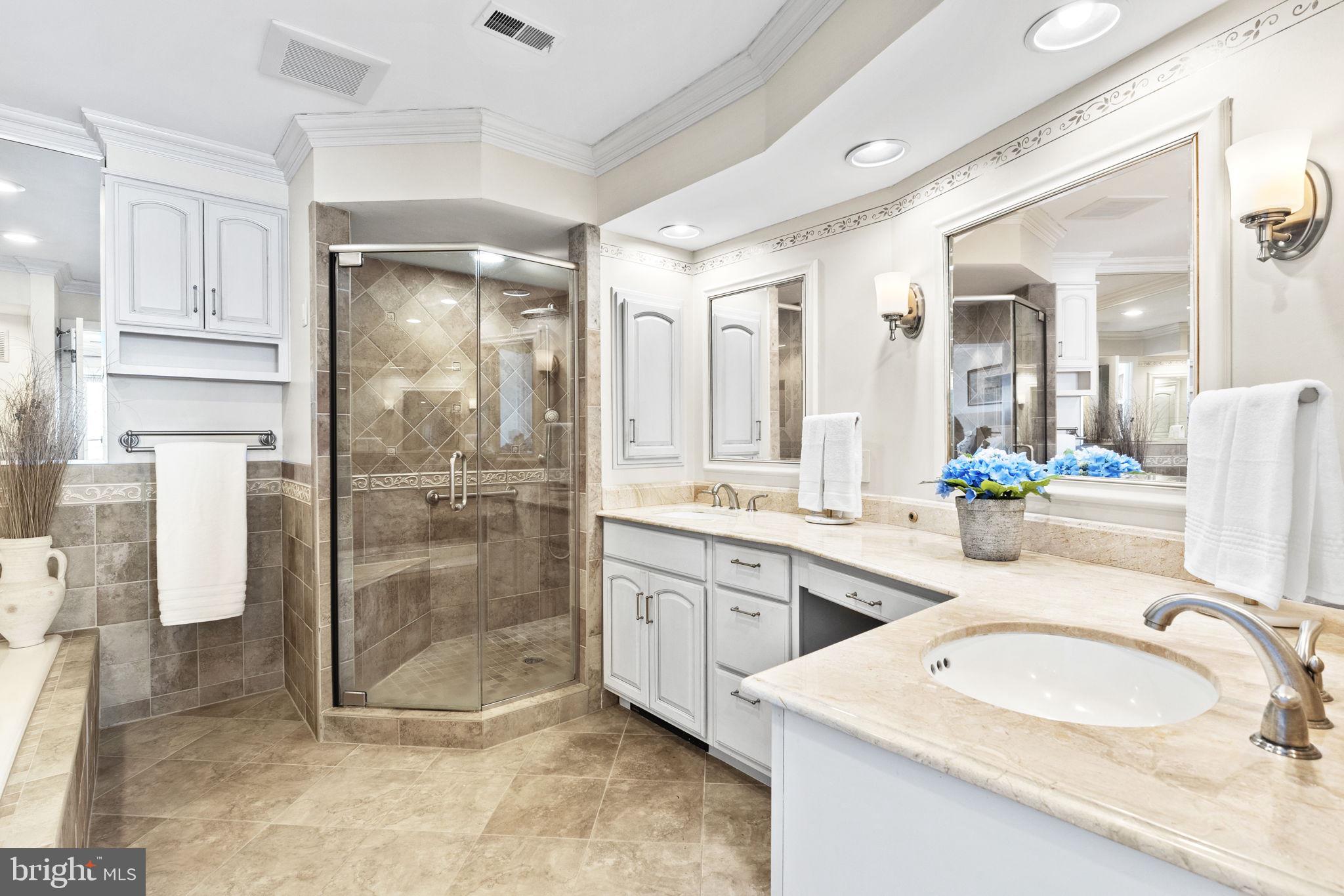 CHESAPEAKE HARBOUR - Residential