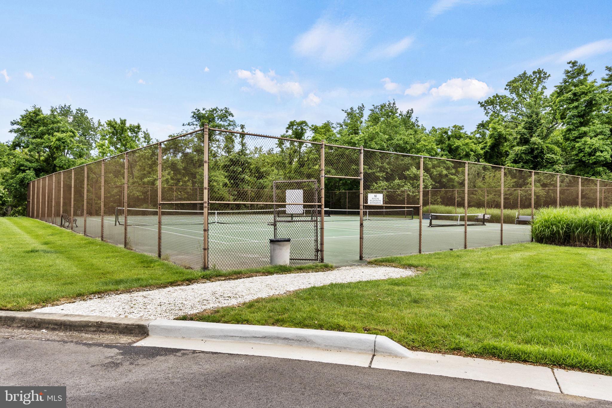 CHESAPEAKE HARBOUR - Residential