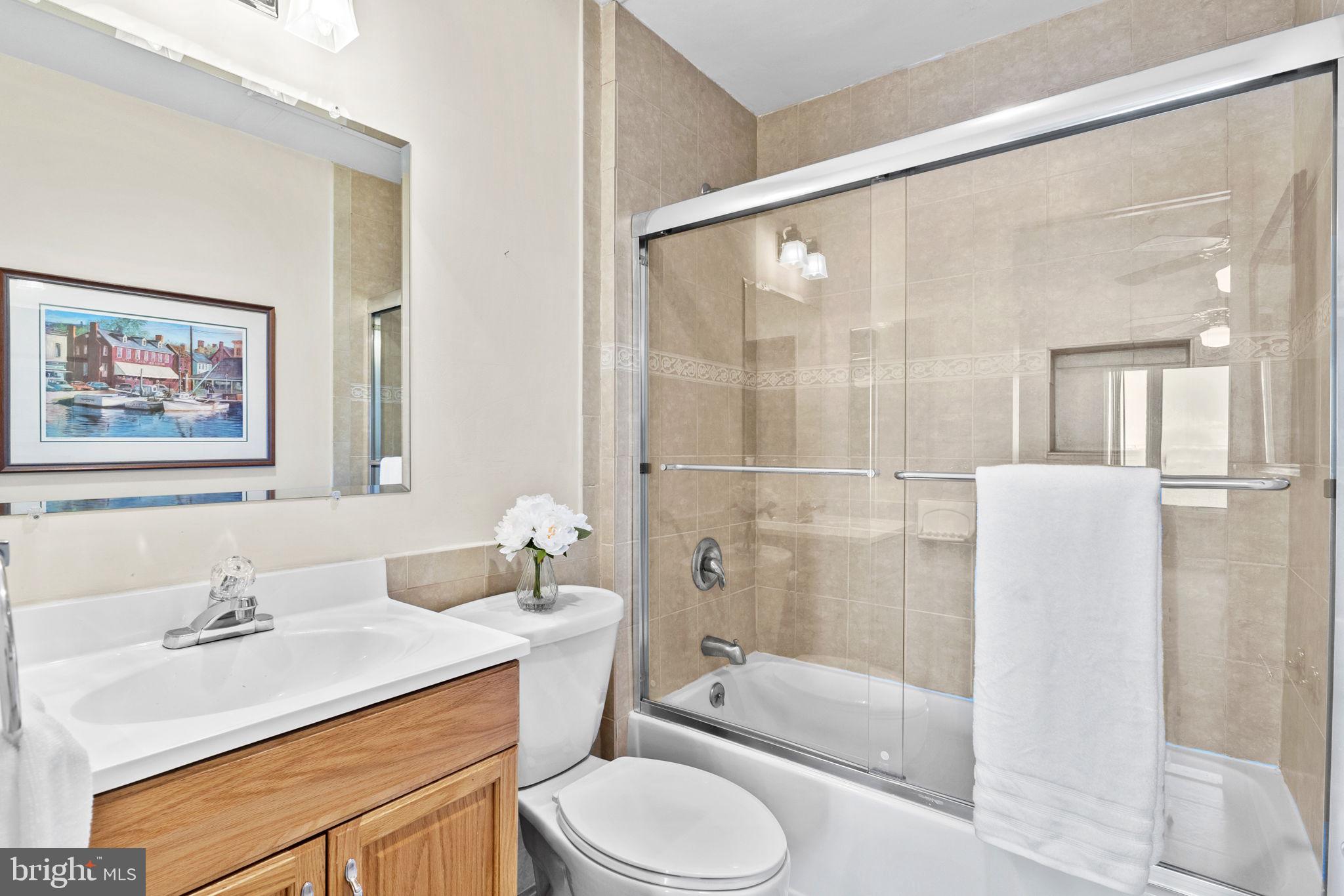 CHESAPEAKE HARBOUR - Residential