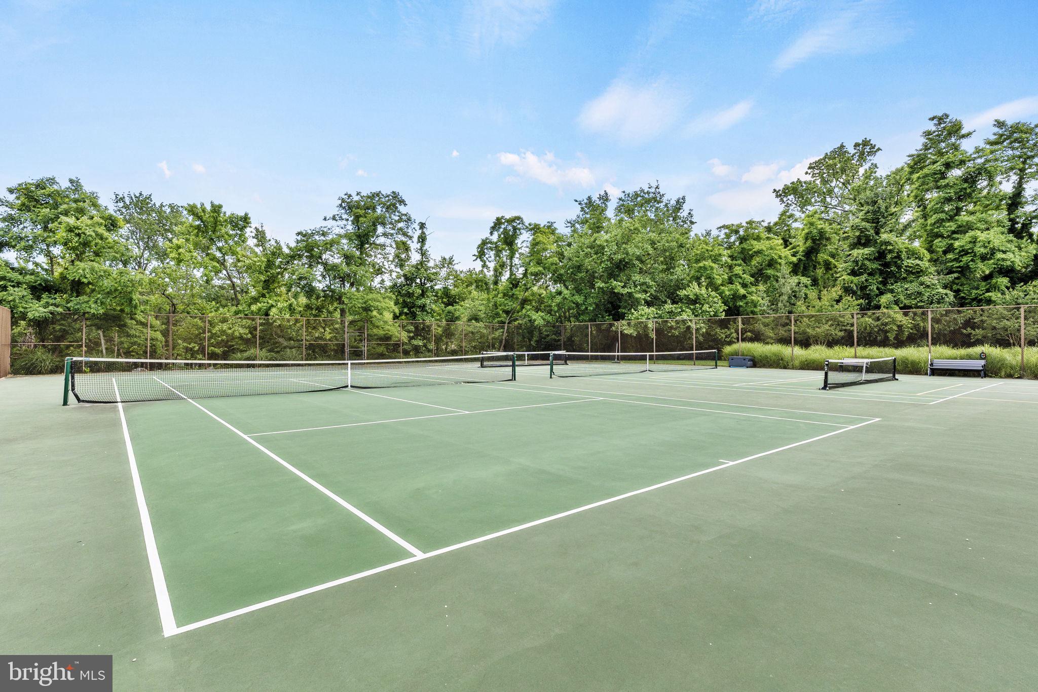 CHESAPEAKE HARBOUR - Residential