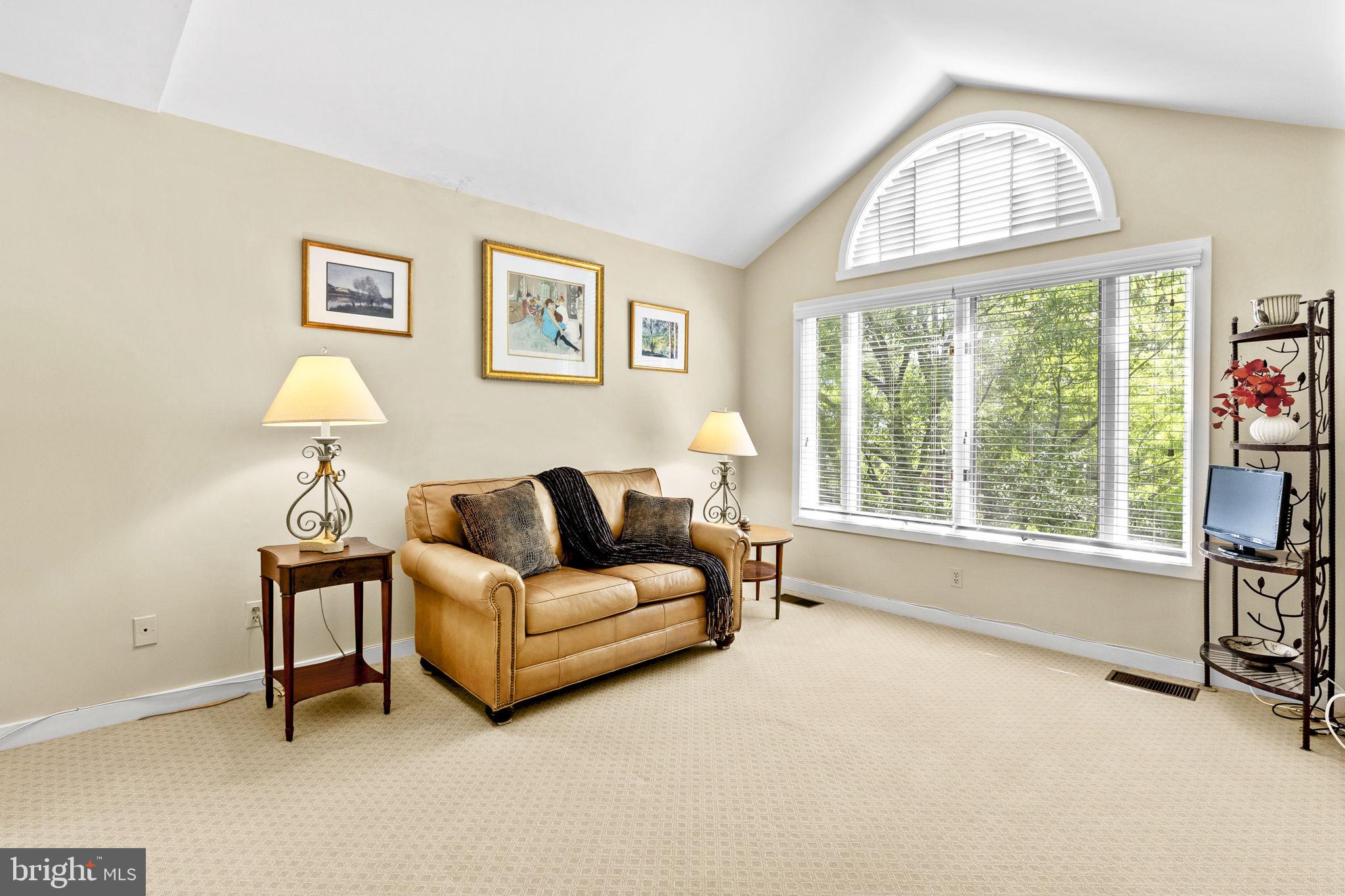 CHESAPEAKE HARBOUR - Residential