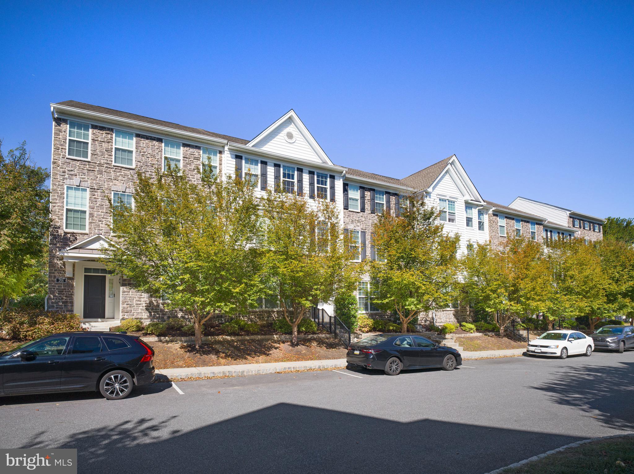 203 MURRAY LANE