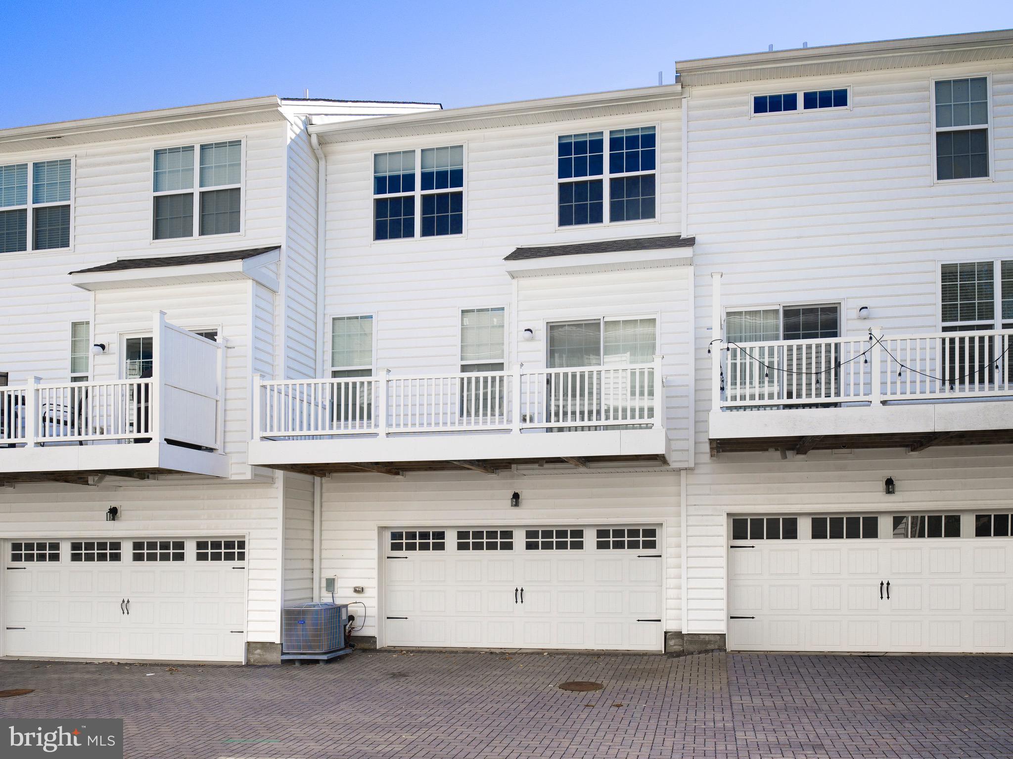 RAVENSCLIFF - Residential