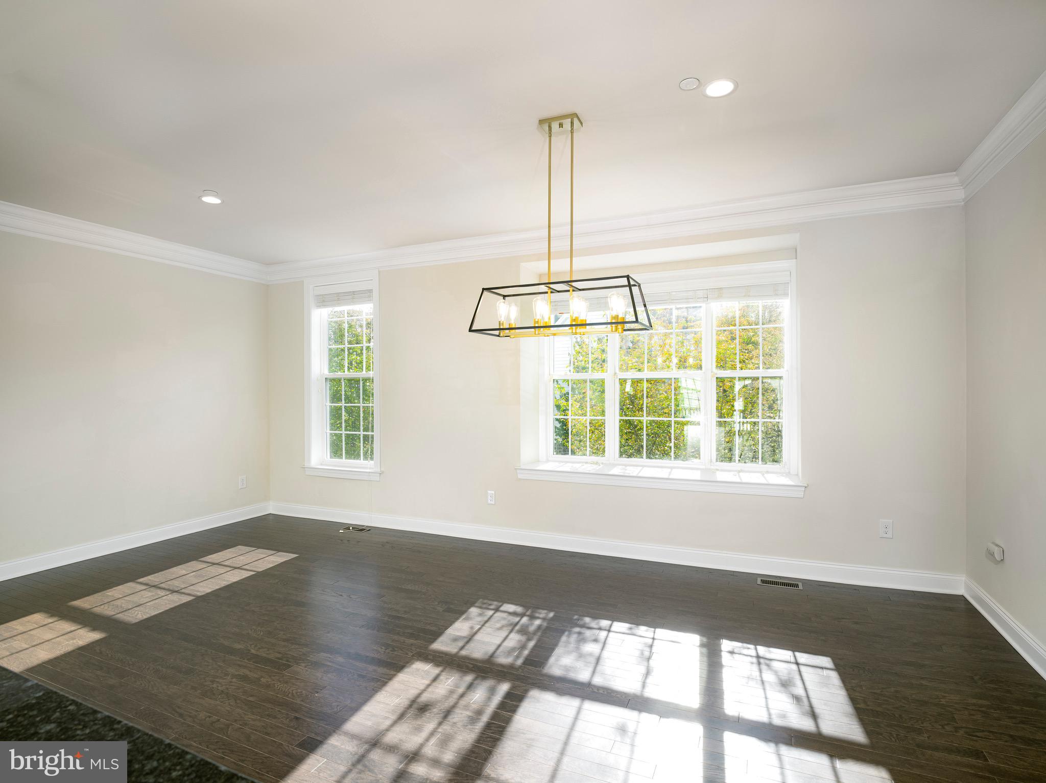 RAVENSCLIFF - Residential