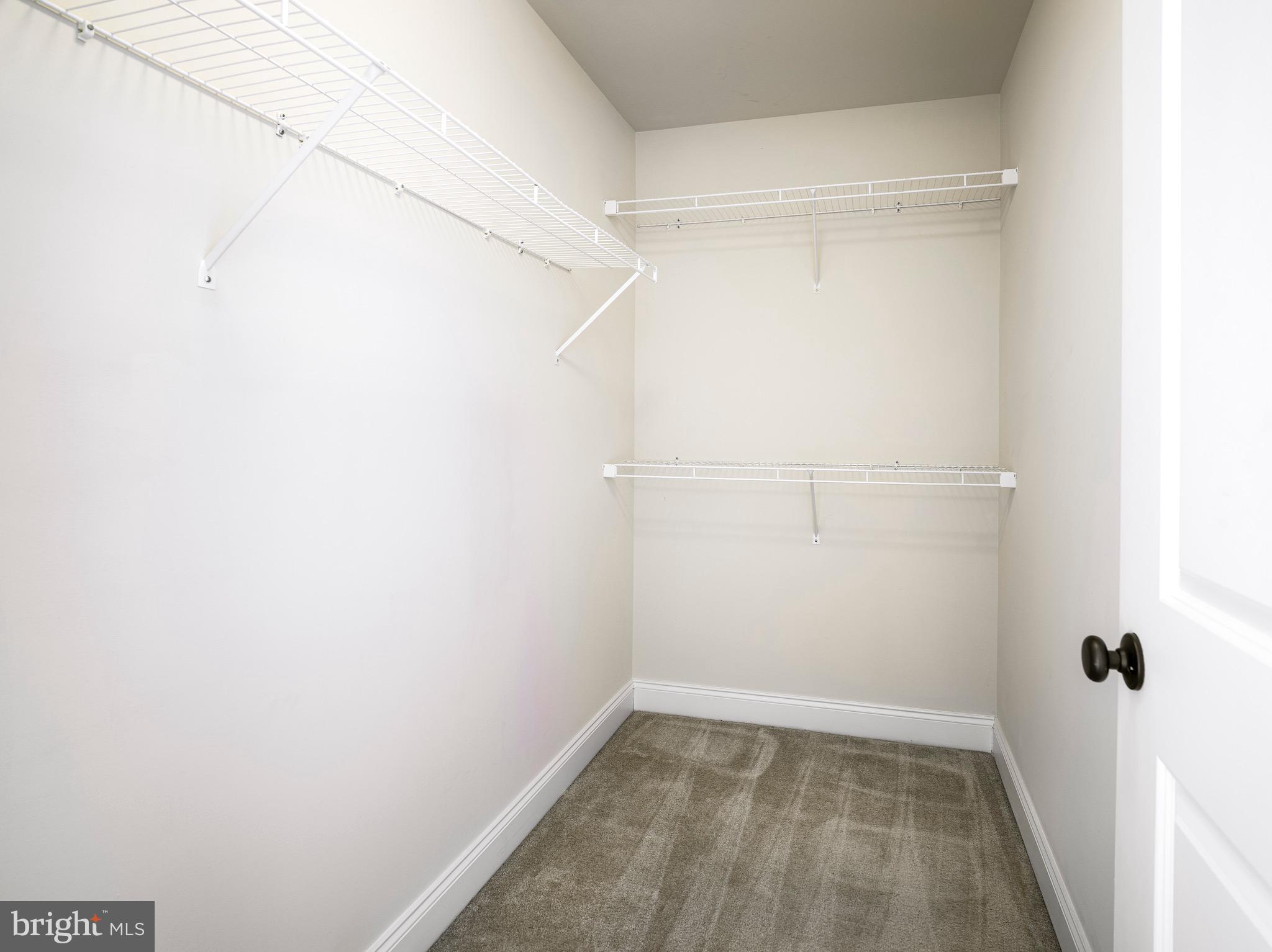 RAVENSCLIFF - Residential