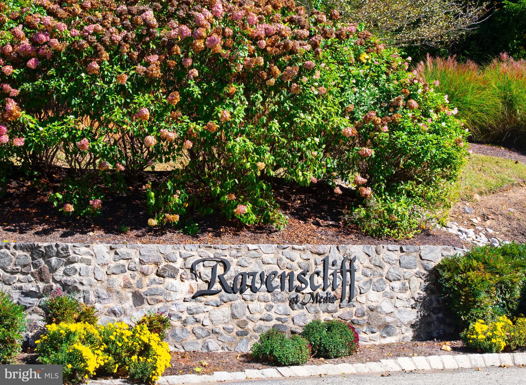 RAVENSCLIFF - Residential