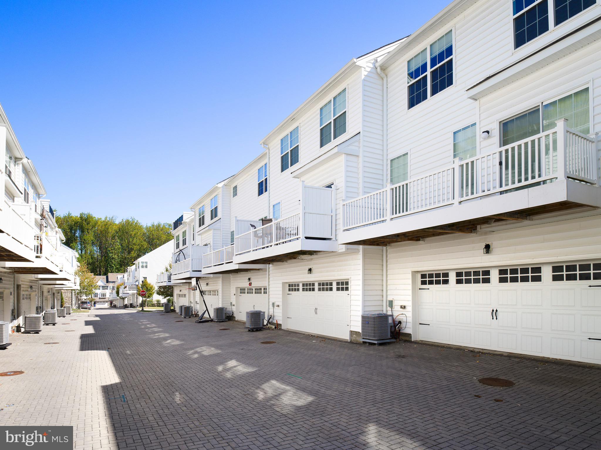 RAVENSCLIFF - Residential