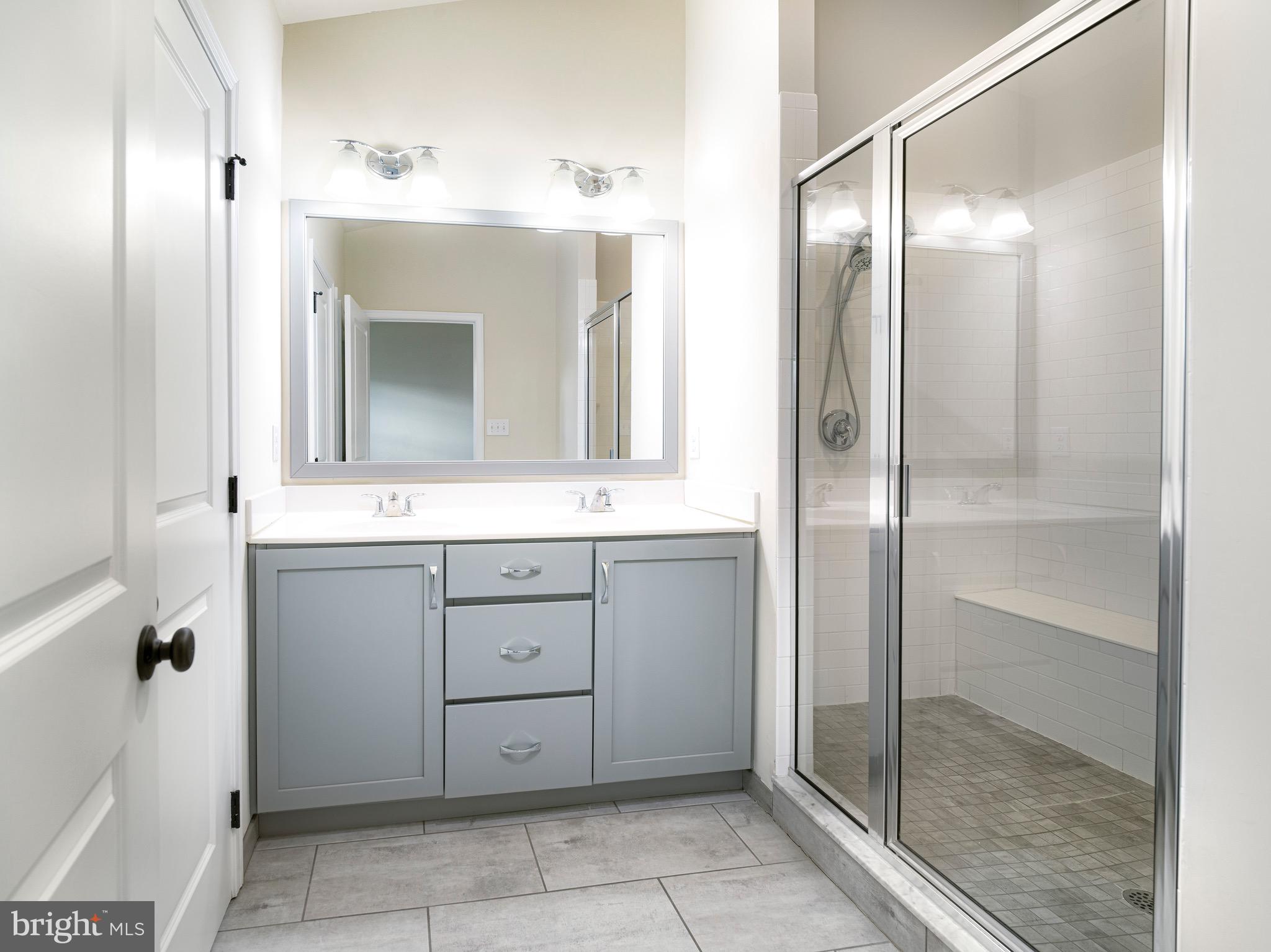 RAVENSCLIFF - Residential