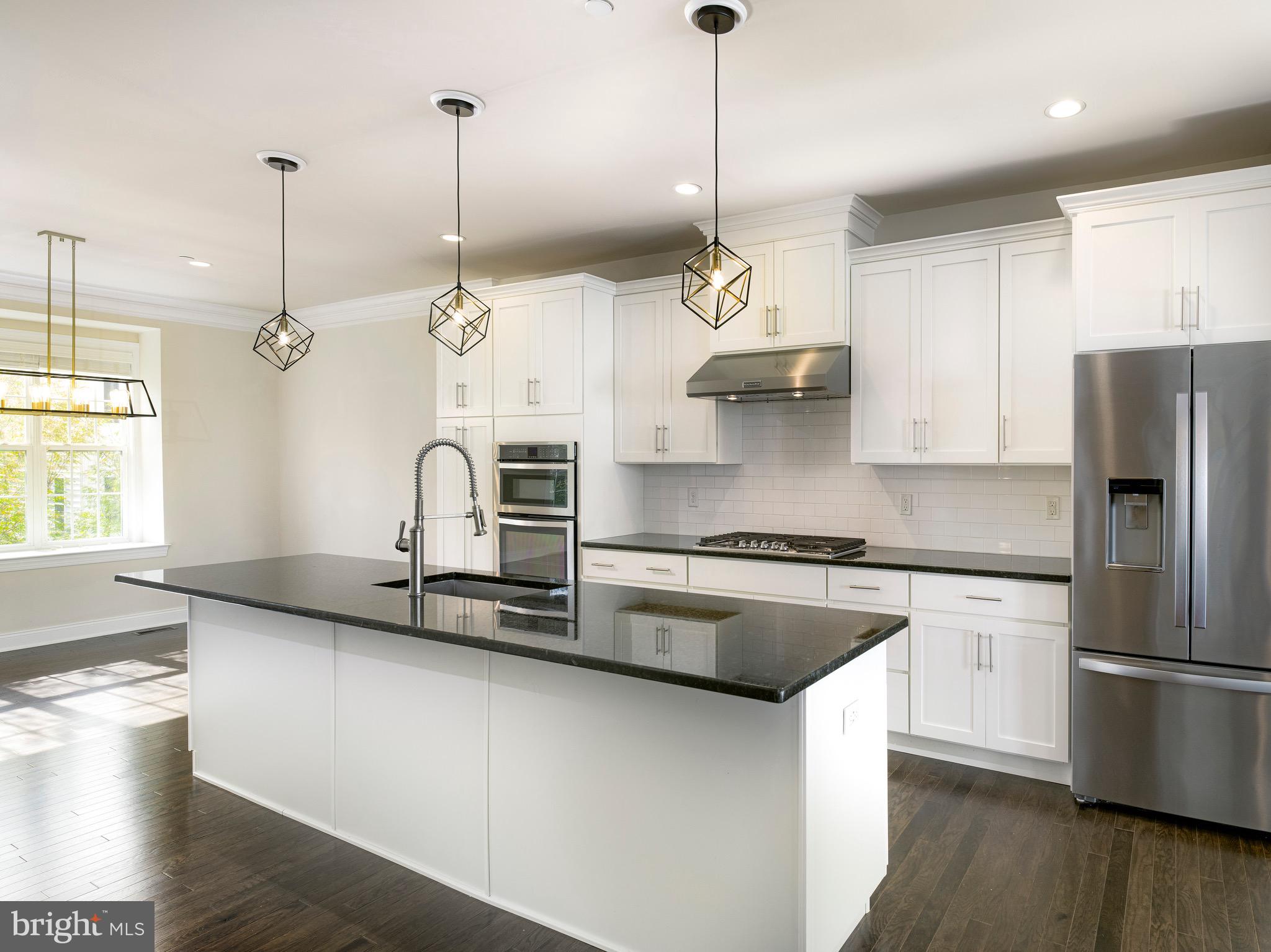 RAVENSCLIFF - Residential