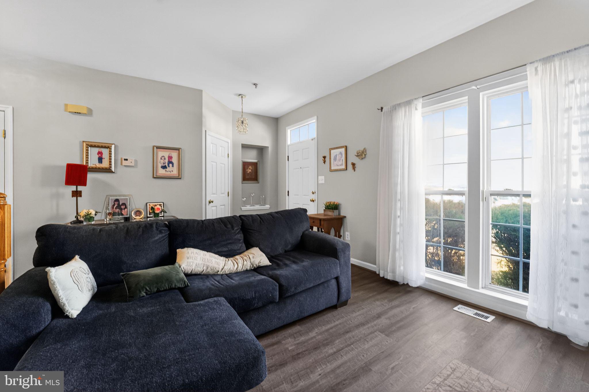 WELLINGTON TRACE - Residential