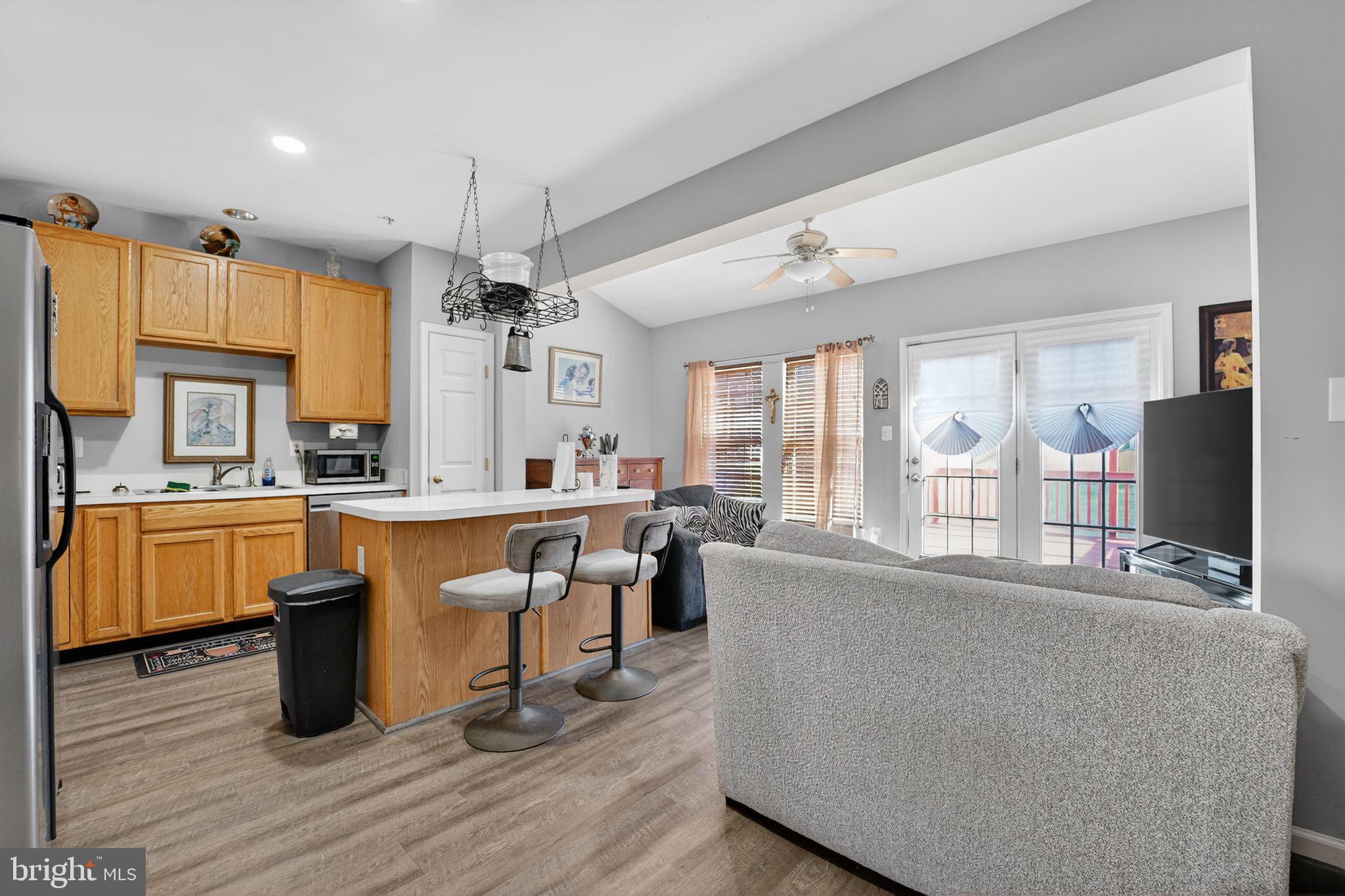 WELLINGTON TRACE - Residential