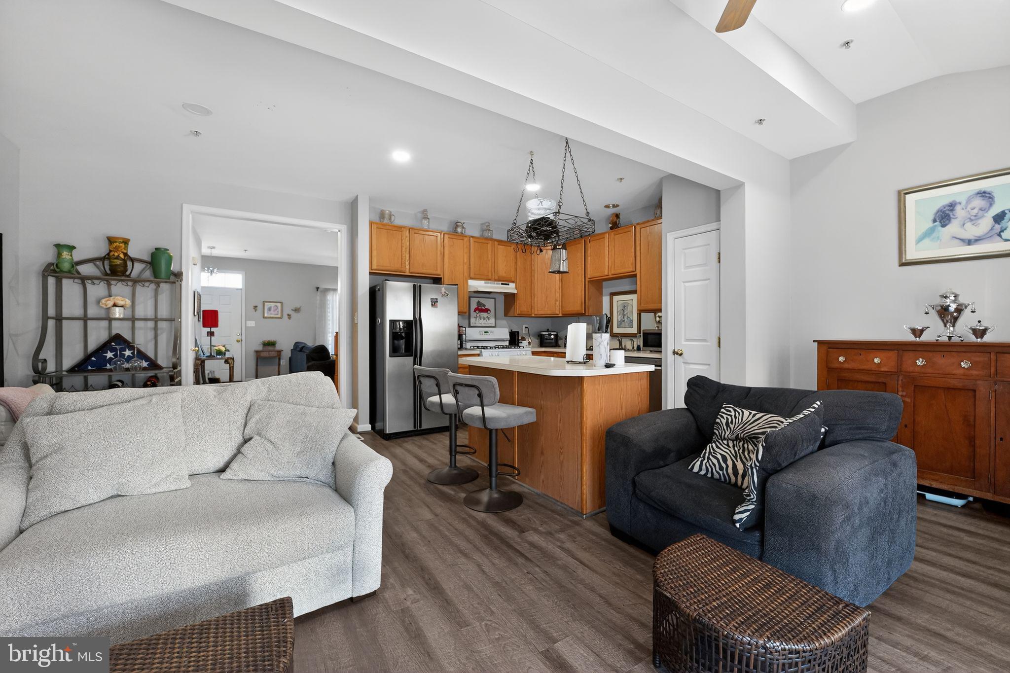 WELLINGTON TRACE - Residential