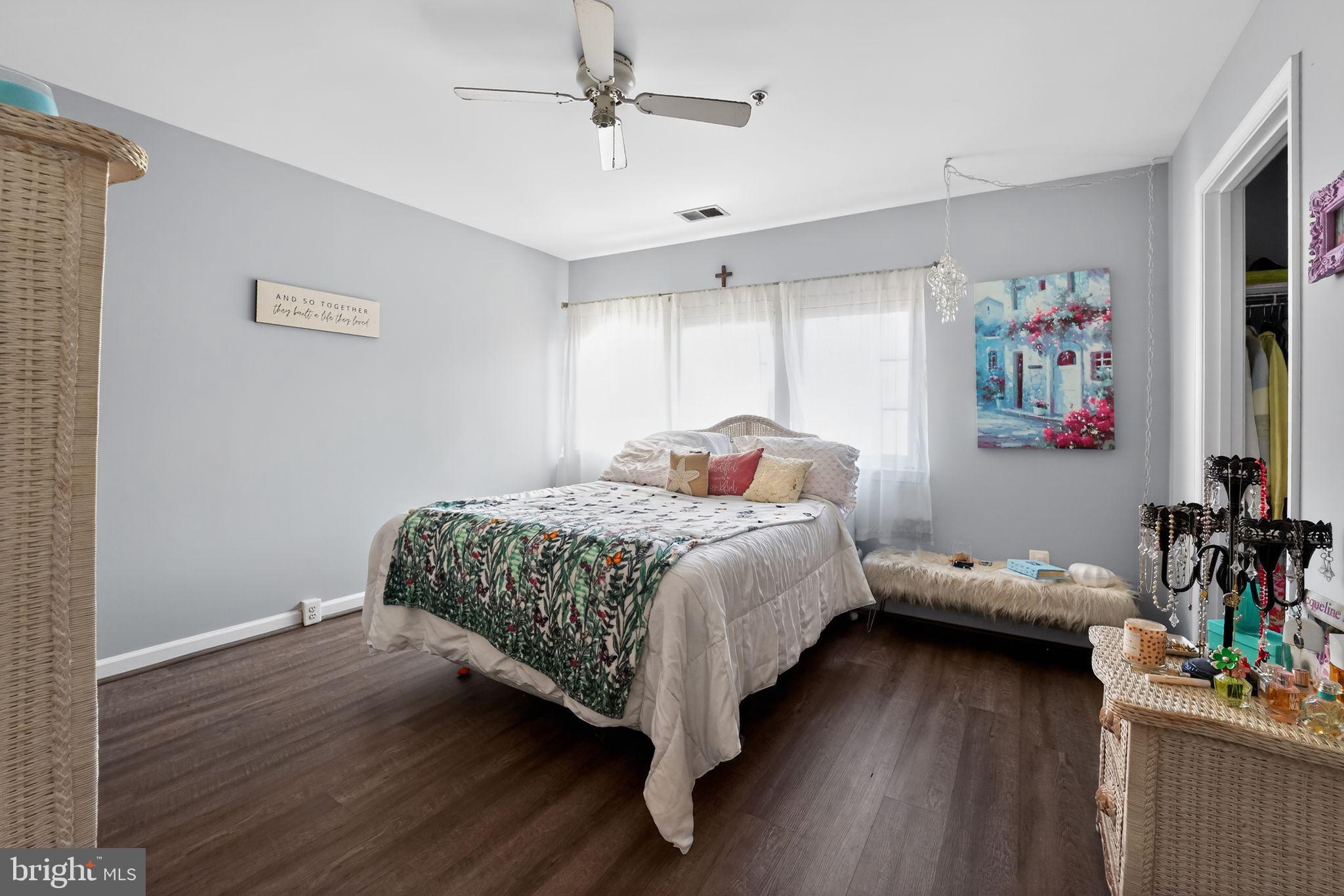 WELLINGTON TRACE - Residential