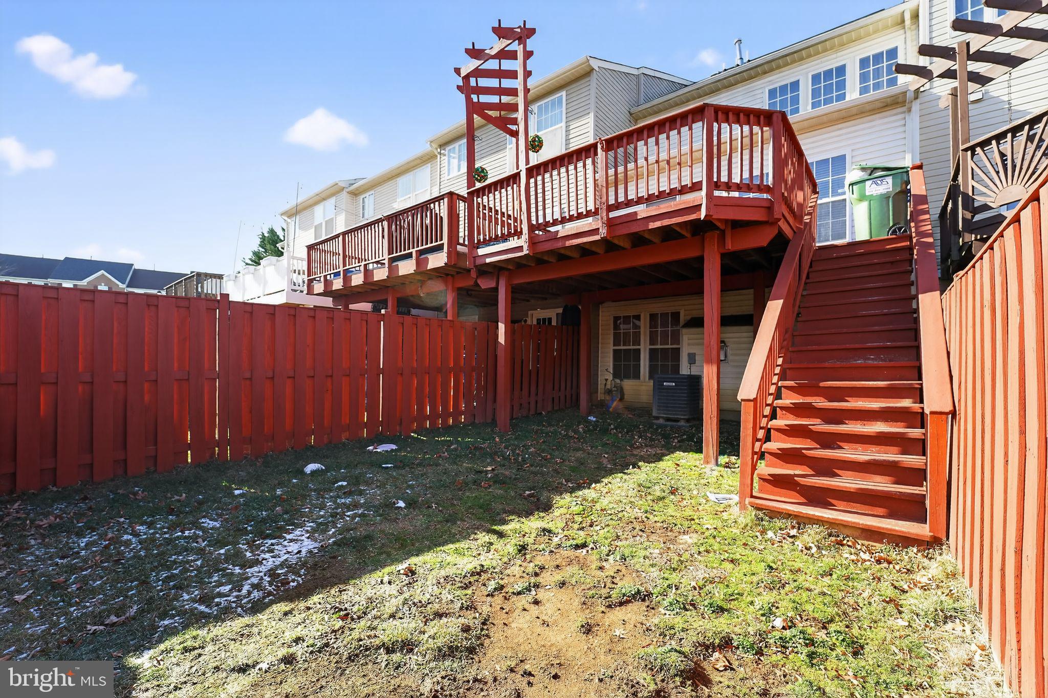 WELLINGTON TRACE - Residential