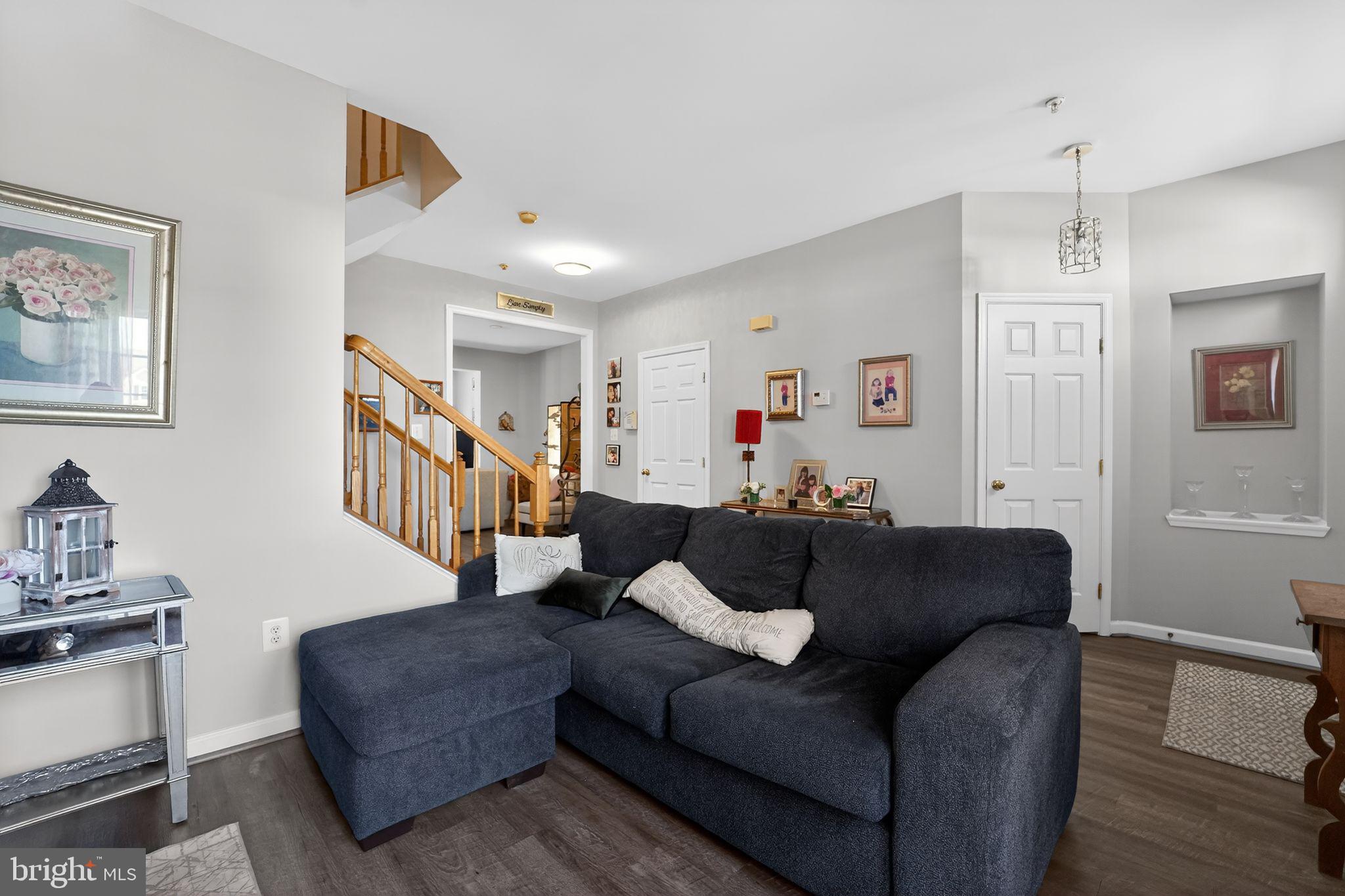 WELLINGTON TRACE - Residential