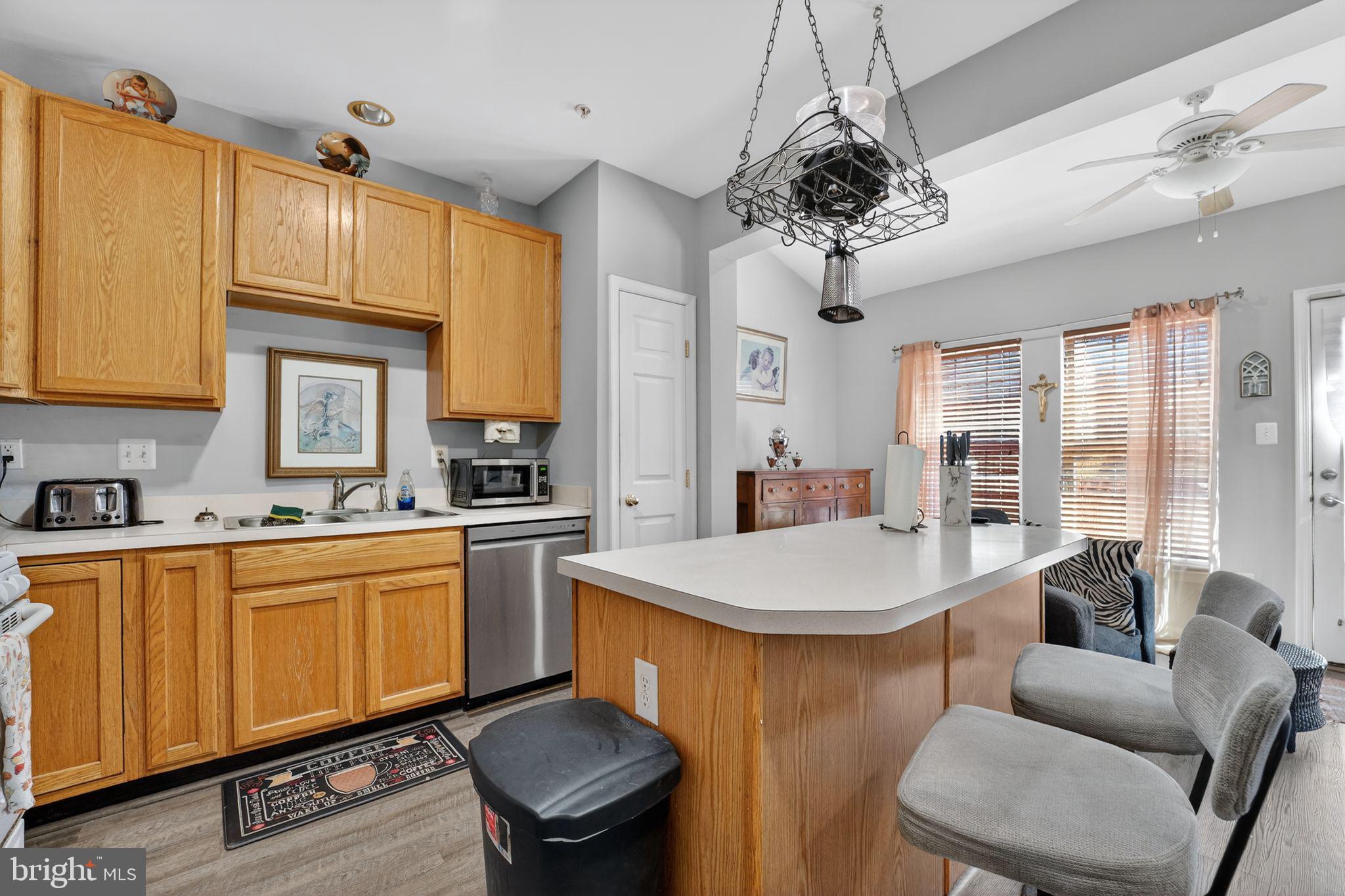 WELLINGTON TRACE - Residential