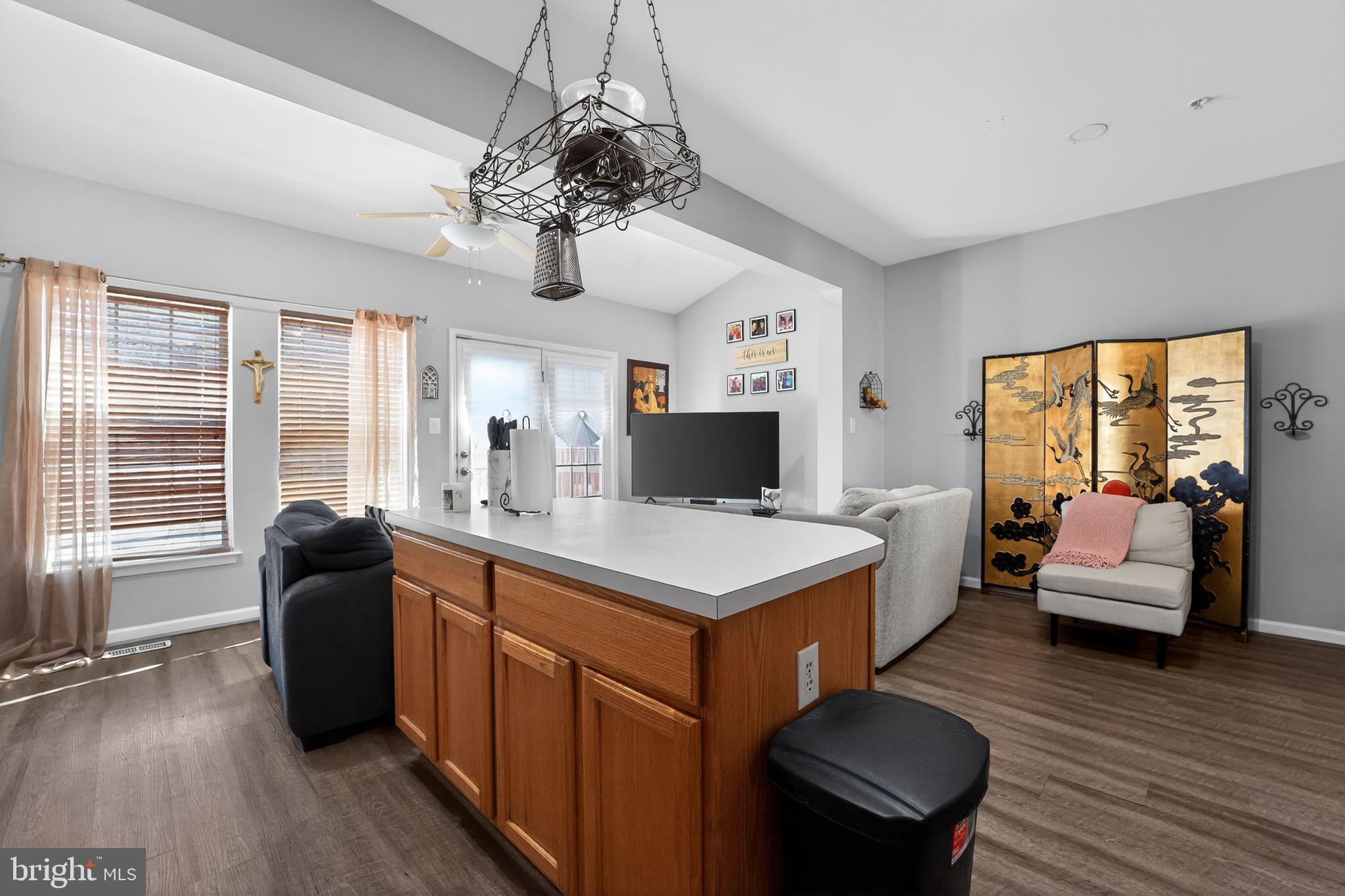 WELLINGTON TRACE - Residential