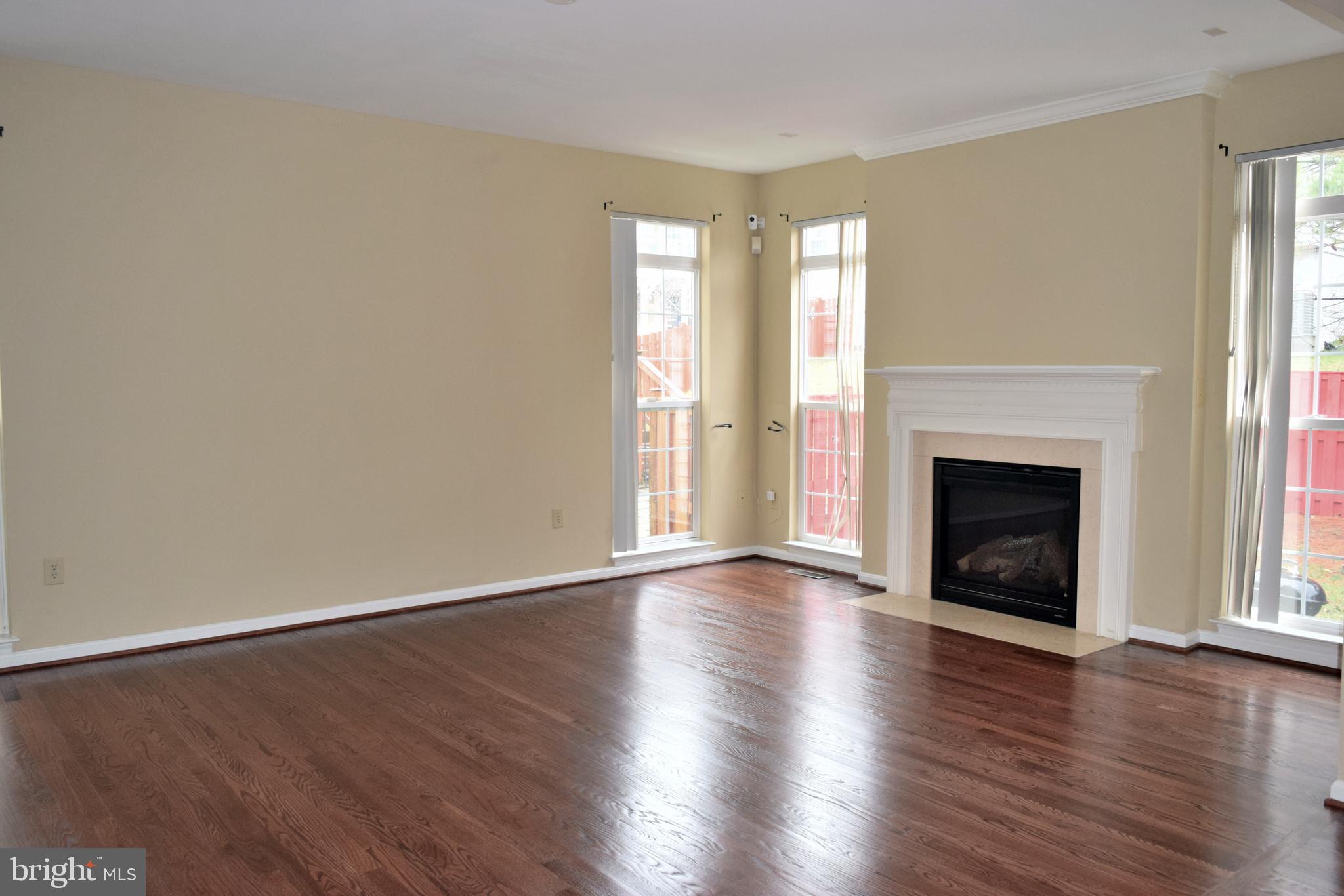 VAN BUREN VILLAGE - Residential Lease