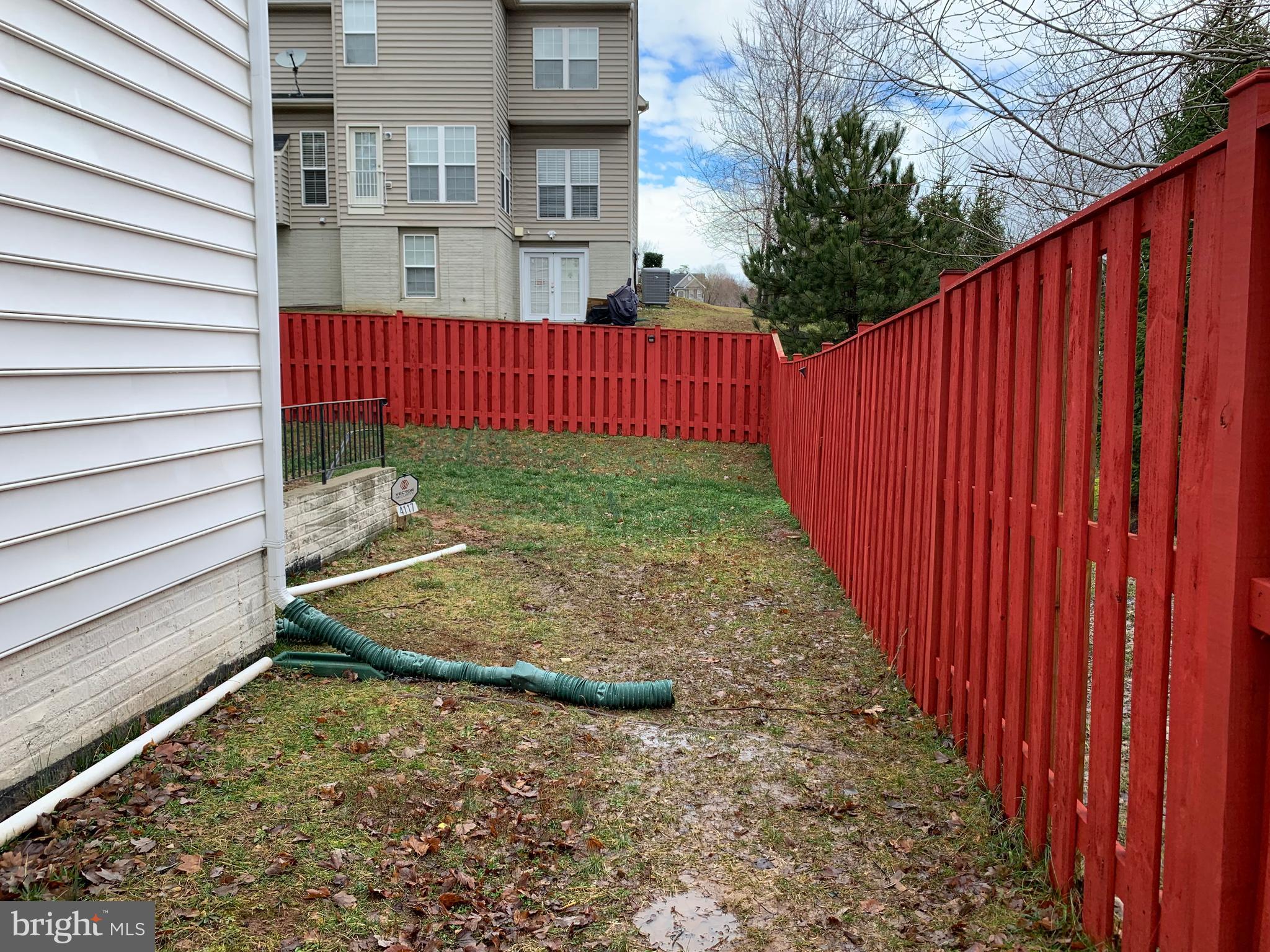 VAN BUREN VILLAGE - Residential Lease