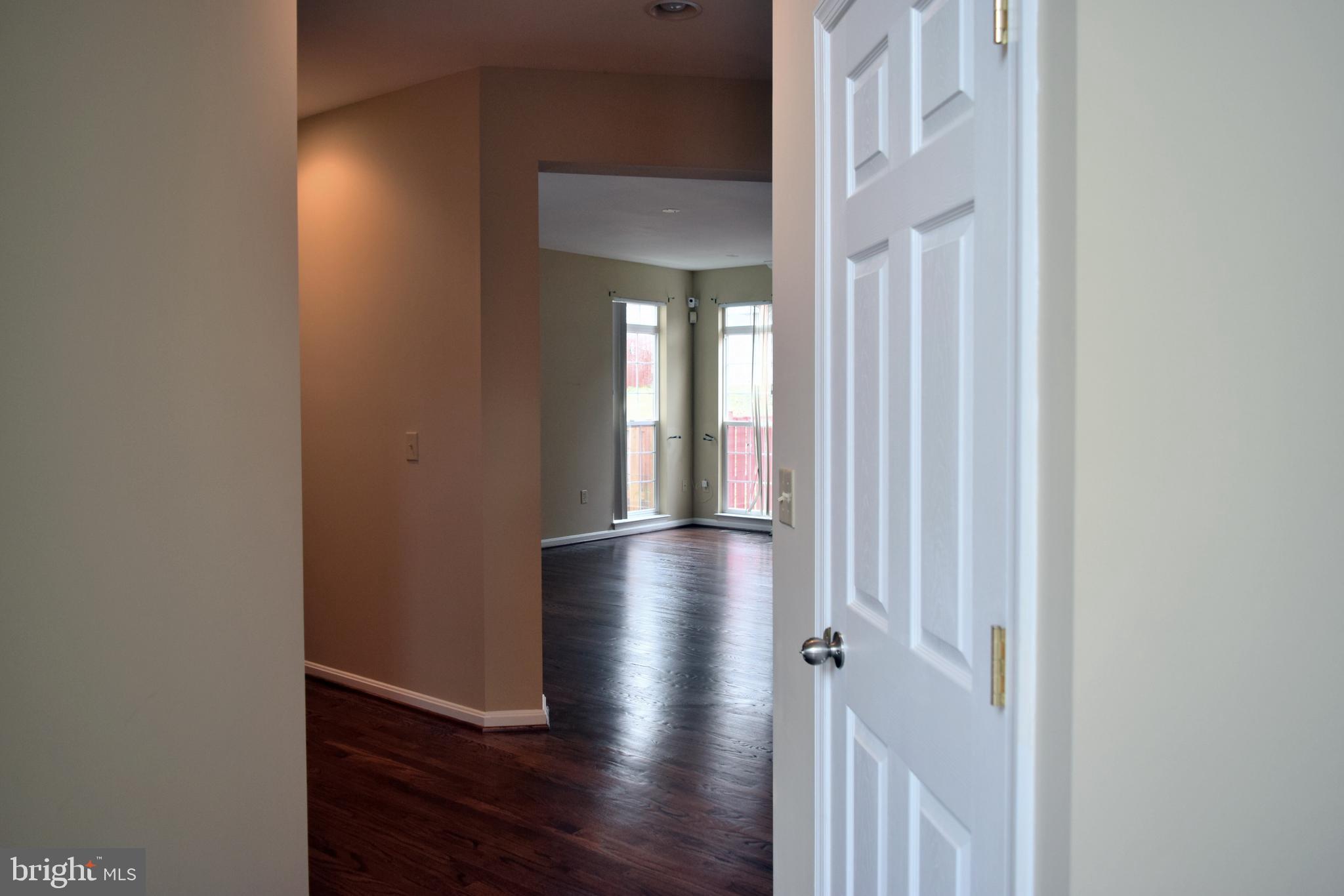 VAN BUREN VILLAGE - Residential Lease