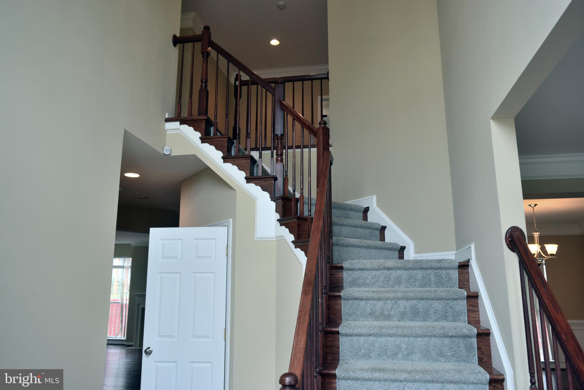 VAN BUREN VILLAGE - Residential Lease