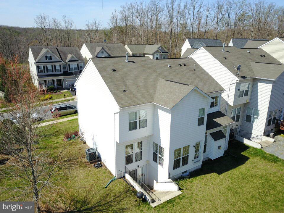 VAN BUREN VILLAGE - Residential Lease