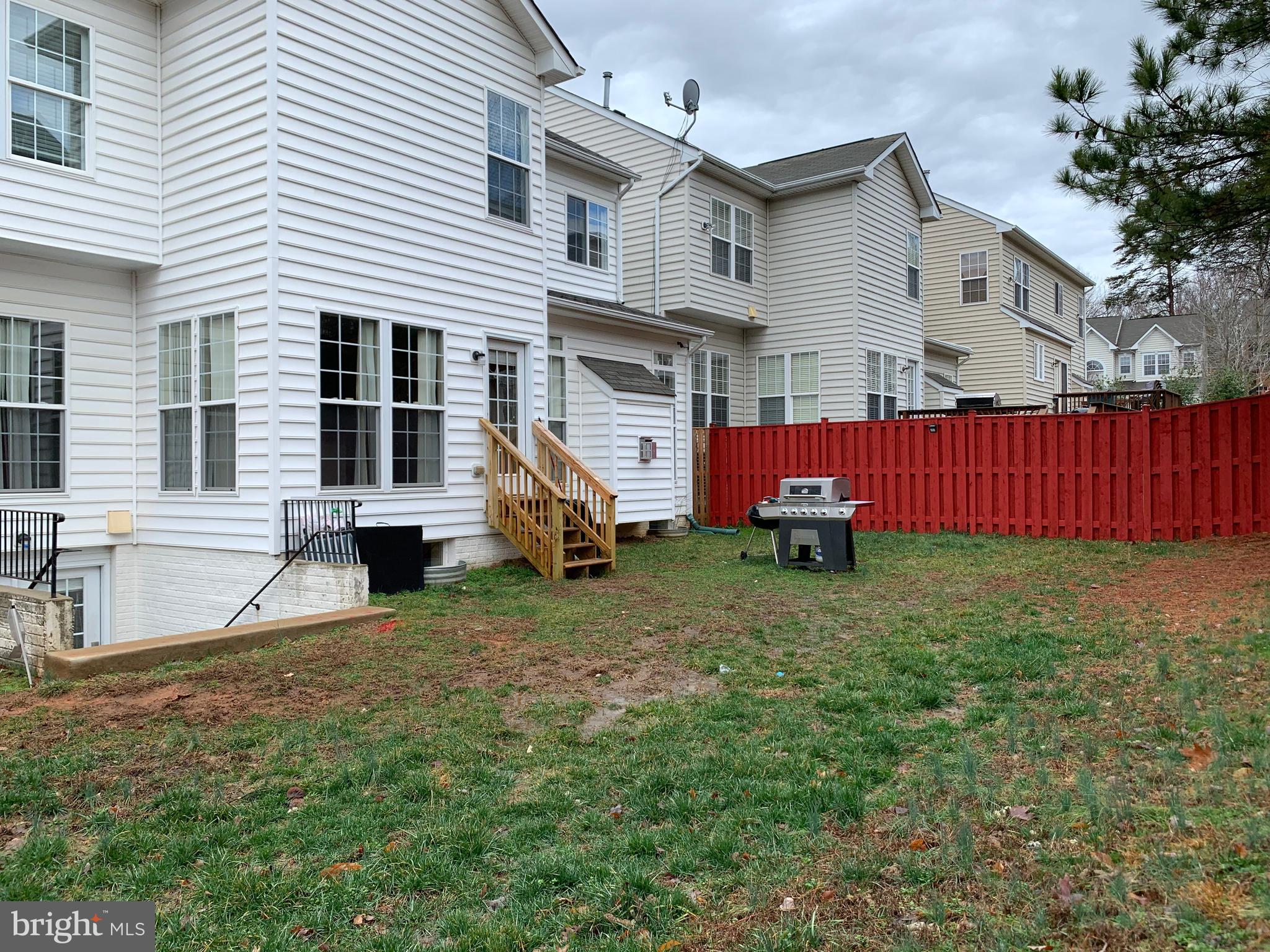 VAN BUREN VILLAGE - Residential Lease