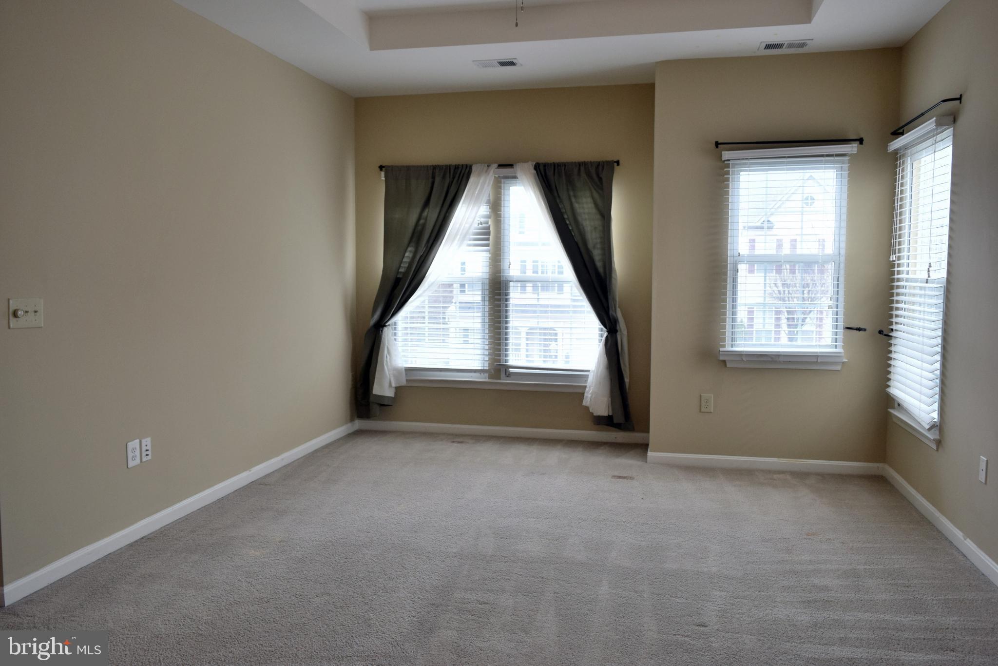 VAN BUREN VILLAGE - Residential Lease