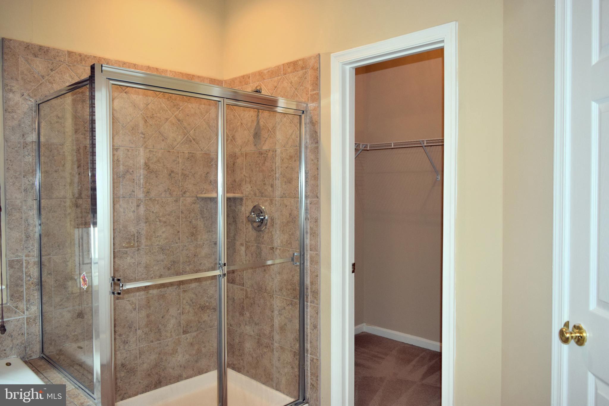 VAN BUREN VILLAGE - Residential Lease