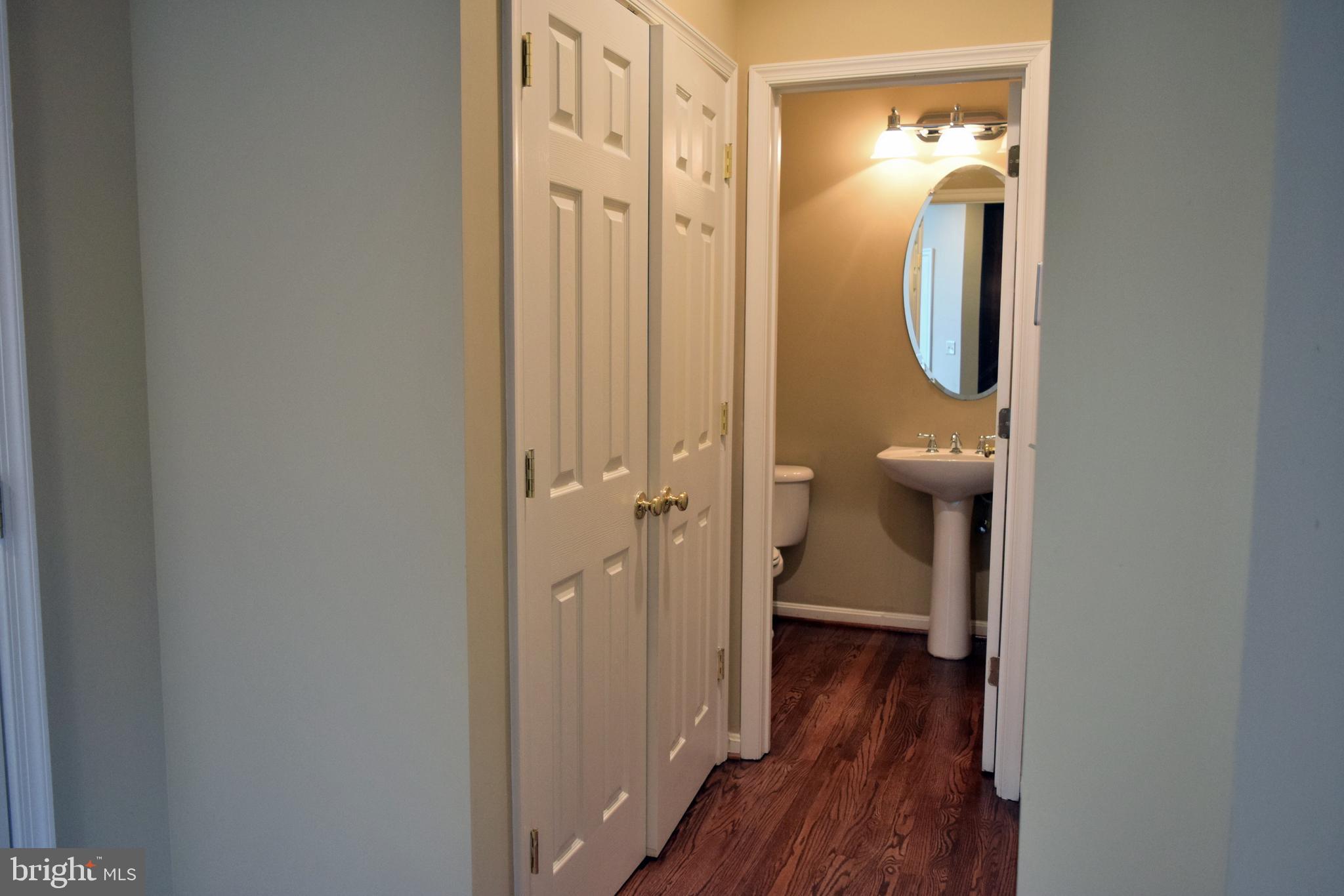 VAN BUREN VILLAGE - Residential Lease