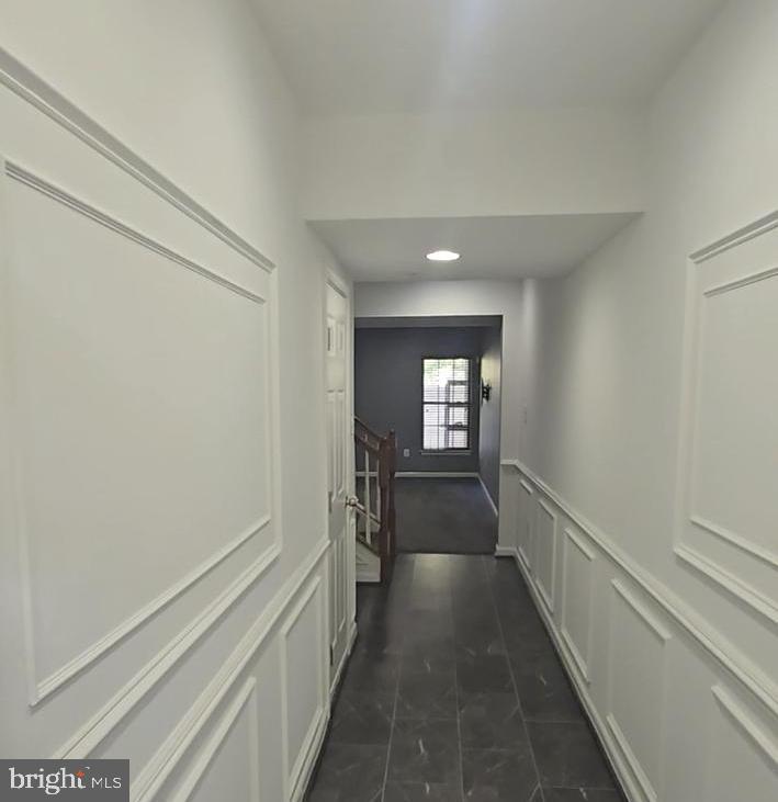 2424 NEWMOOR WAY