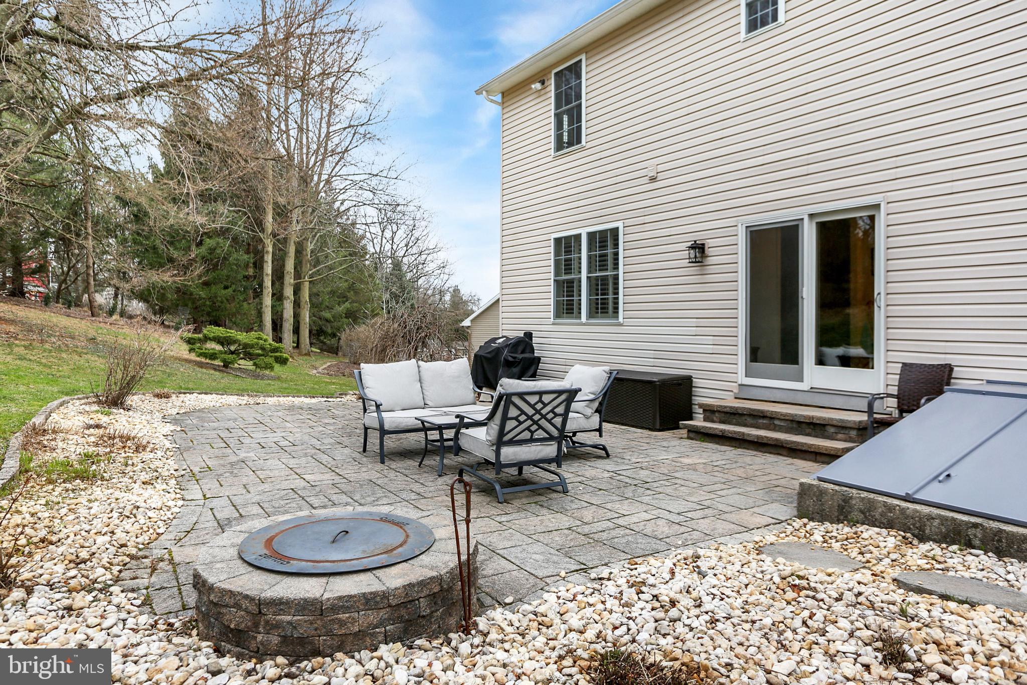 JEFFERSON COURT - Residential