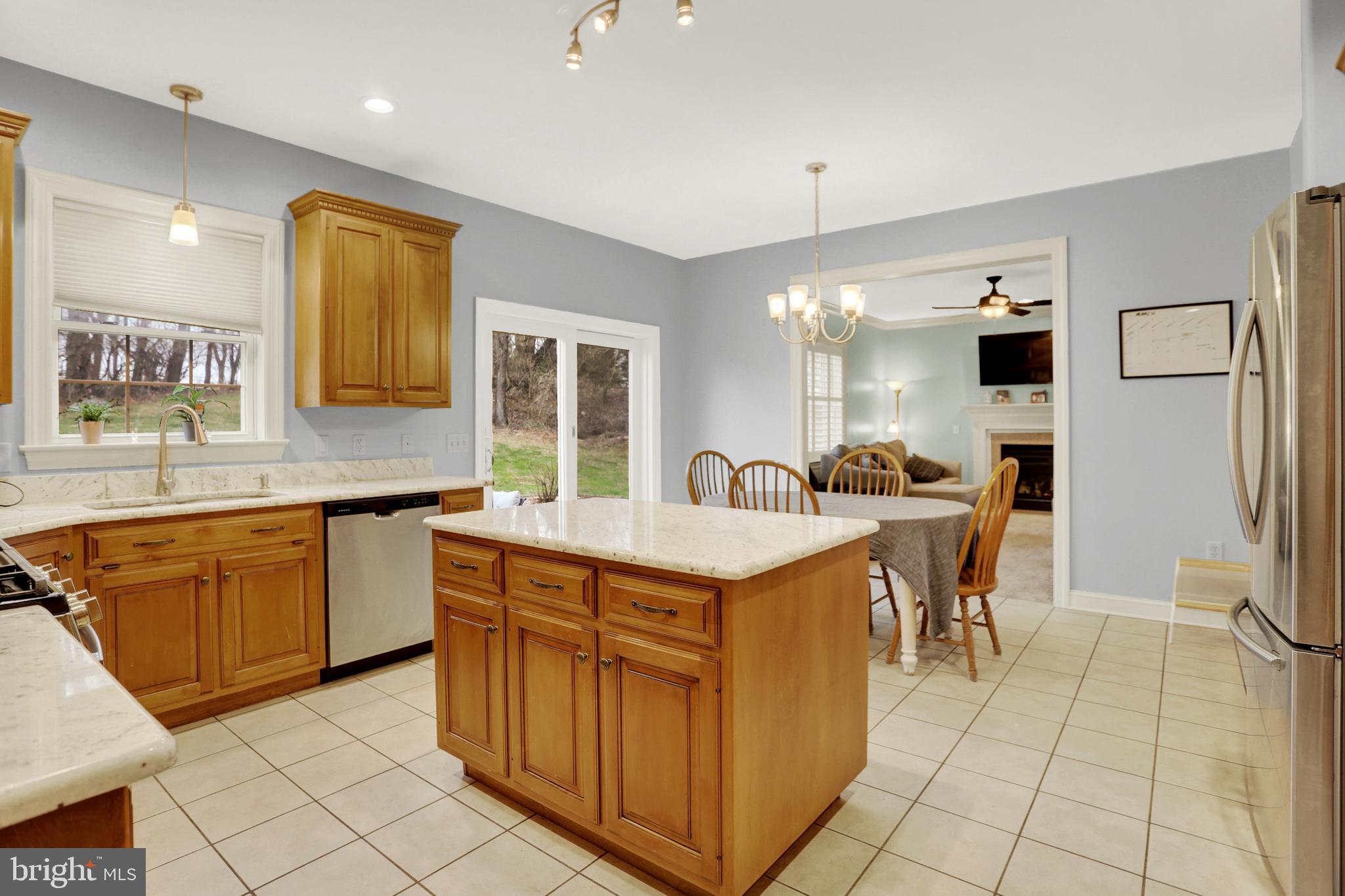 JEFFERSON COURT - Residential