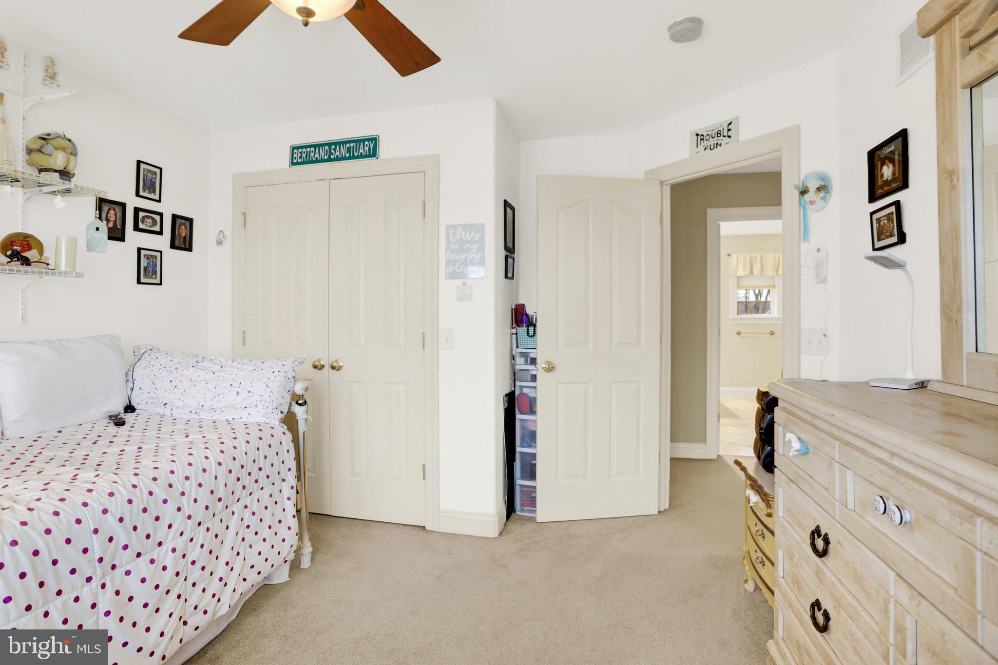 JEFFERSON COURT - Residential