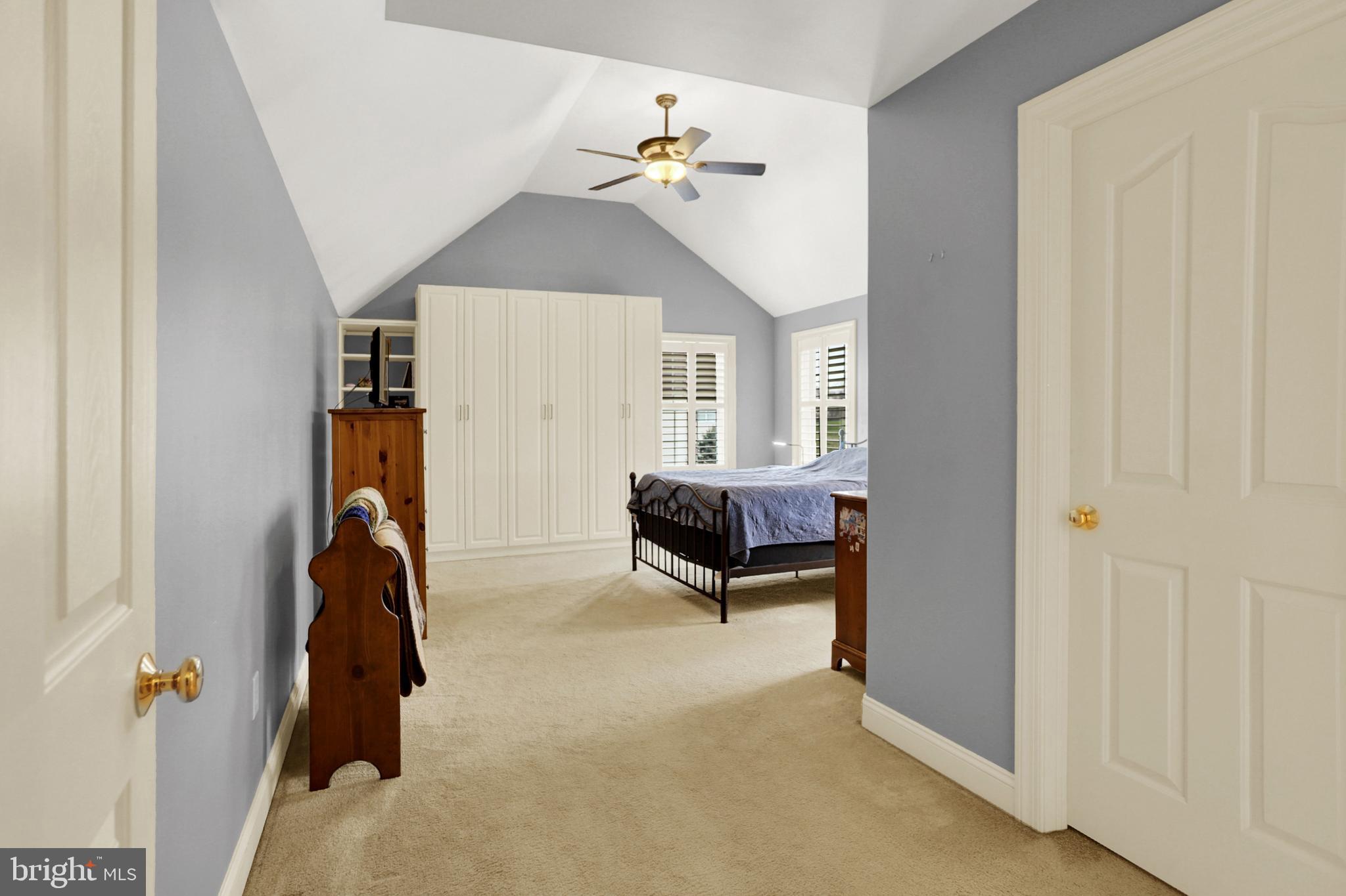 JEFFERSON COURT - Residential